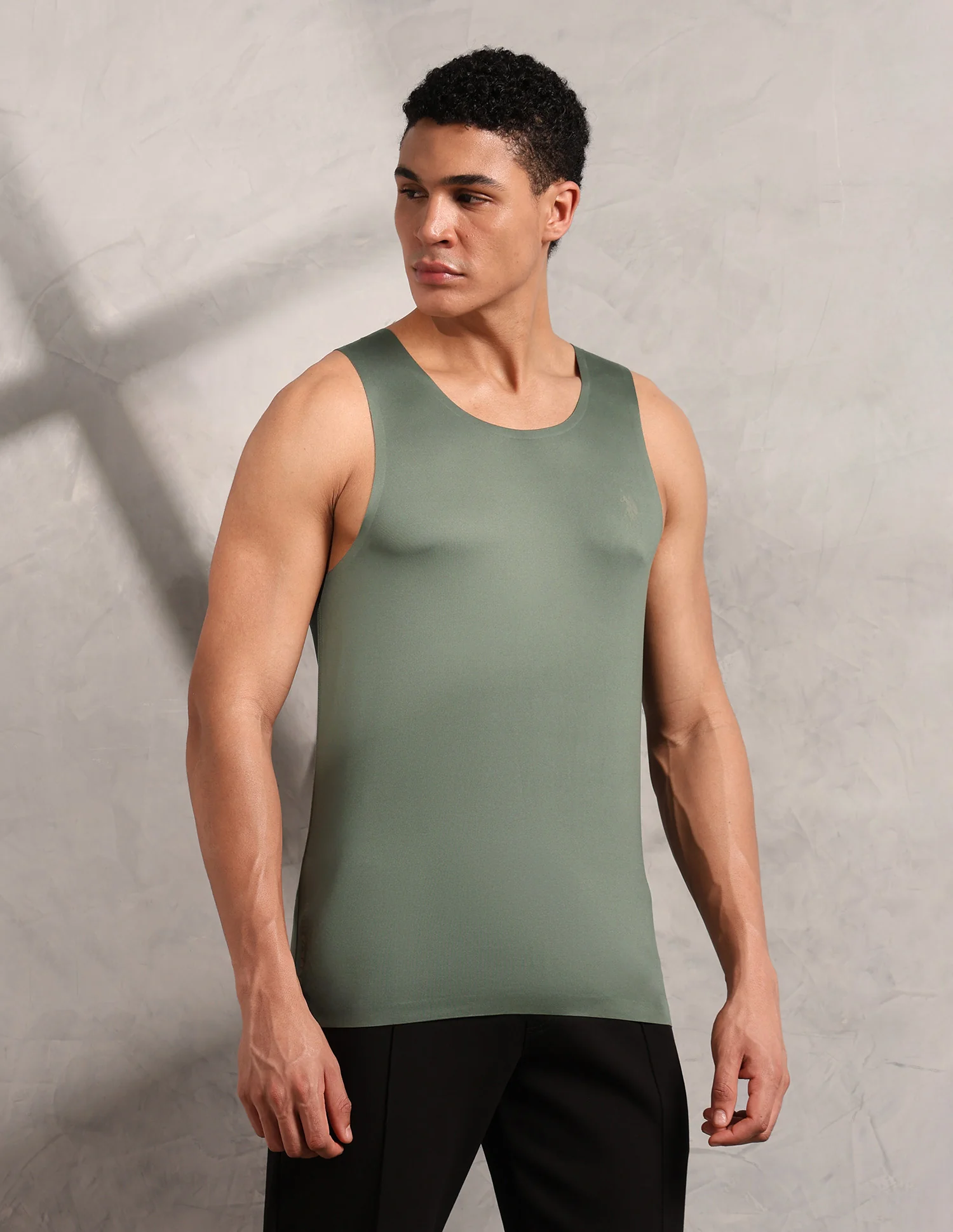 Essential Sports RV002 Seamless Vest - Image 4