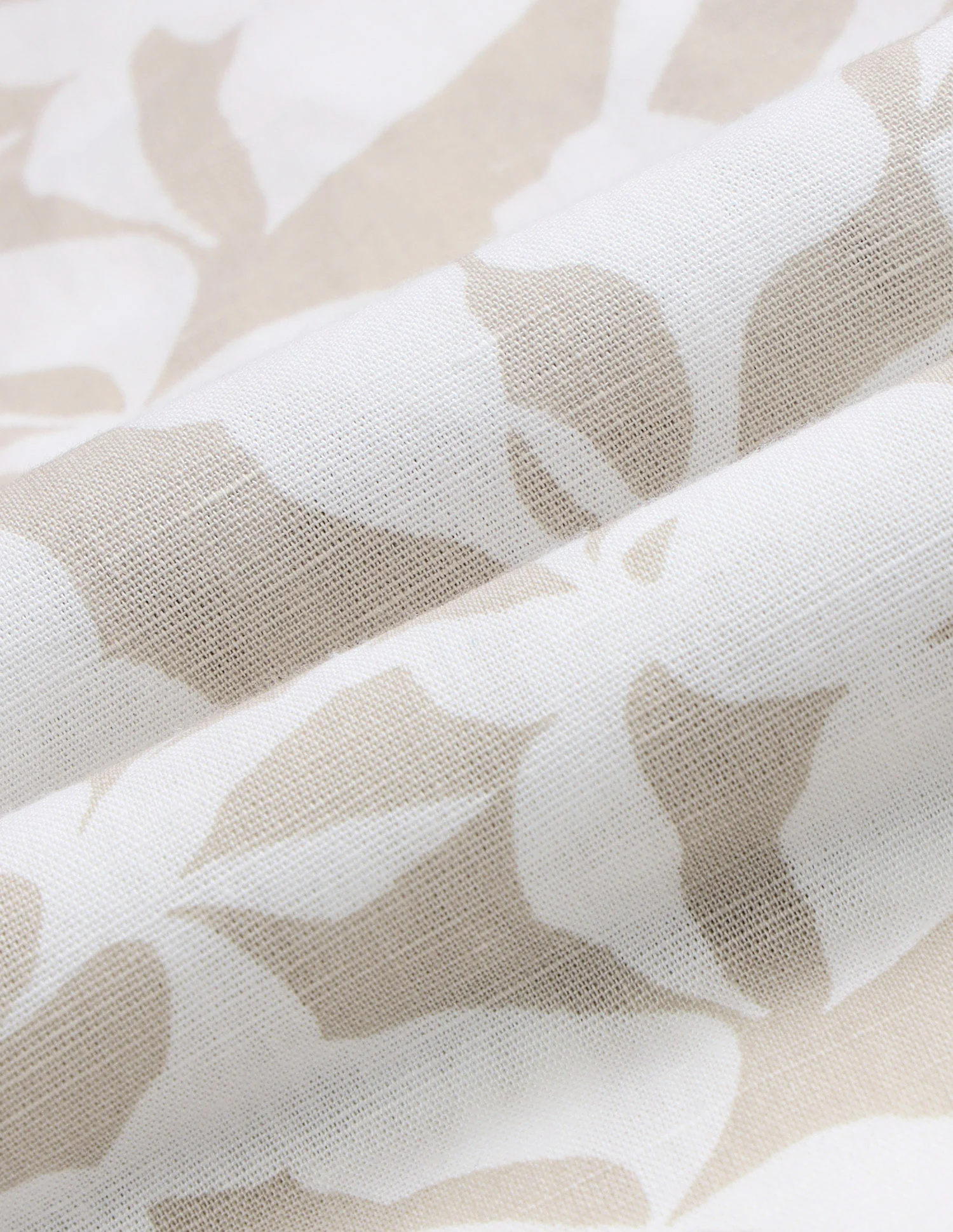 Floral Printed Regular Fit Shirt - Image 2