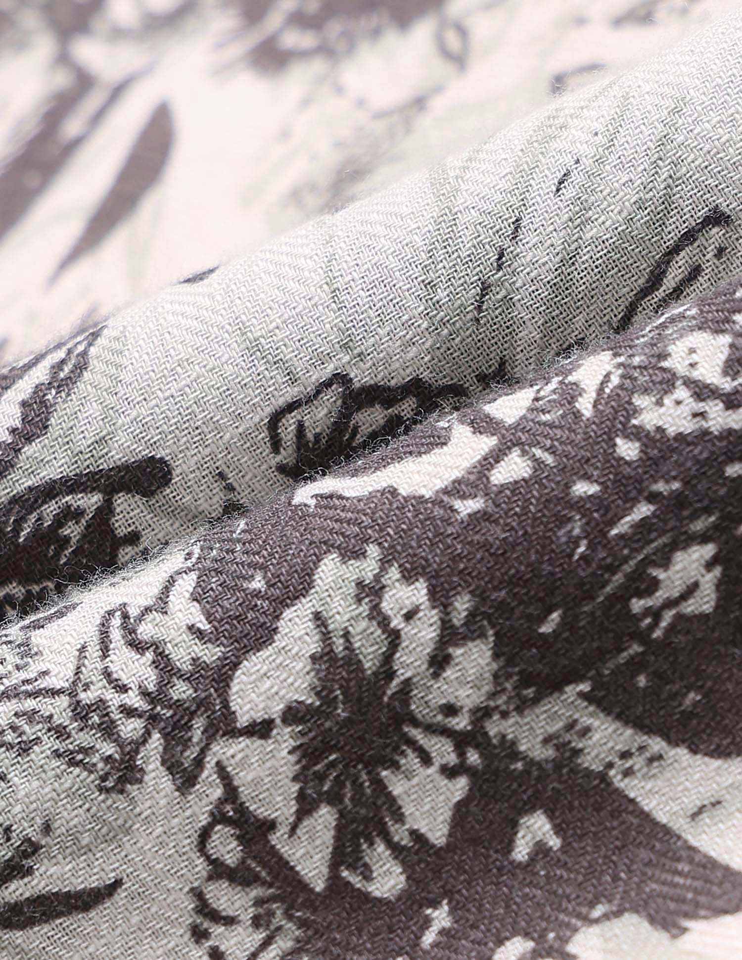 Floral Printed Regular Fit Shirt - Image 2