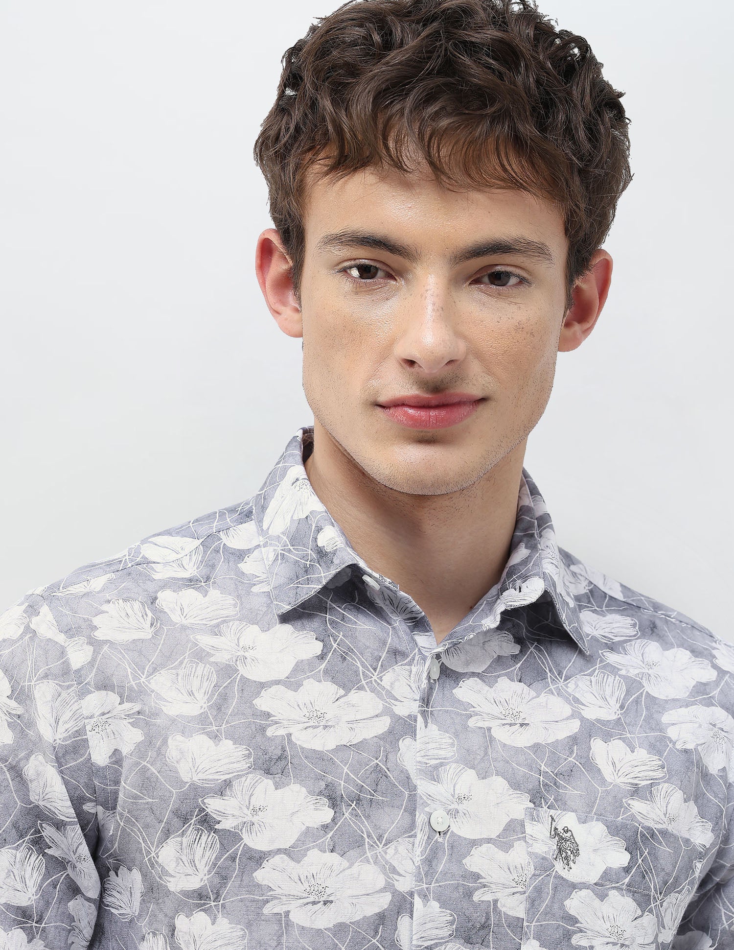 Floral Printed Regular Fit Shirt - Image 7