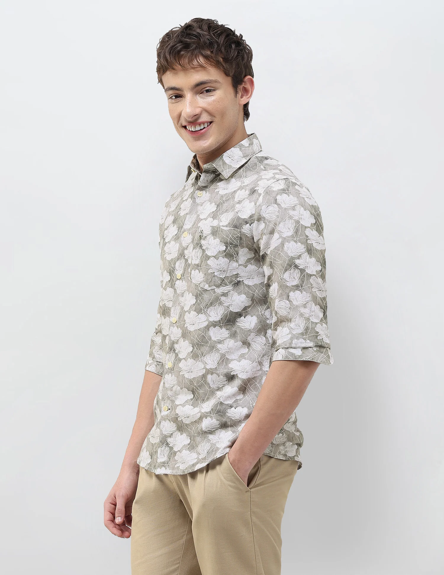 Floral Printed Regular Fit Shirt - Image 4