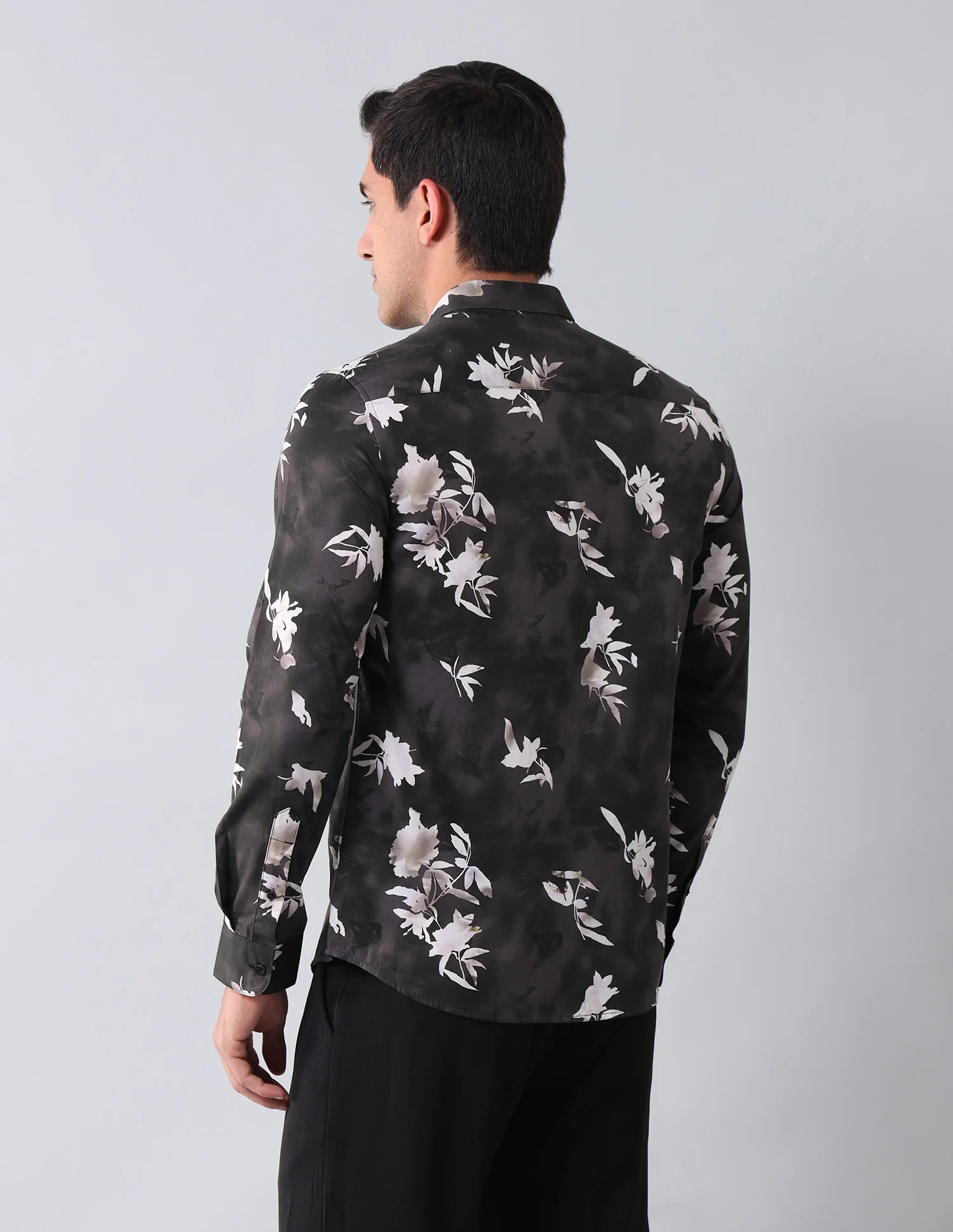 Floral Printed Regular Shirt - Image 5
