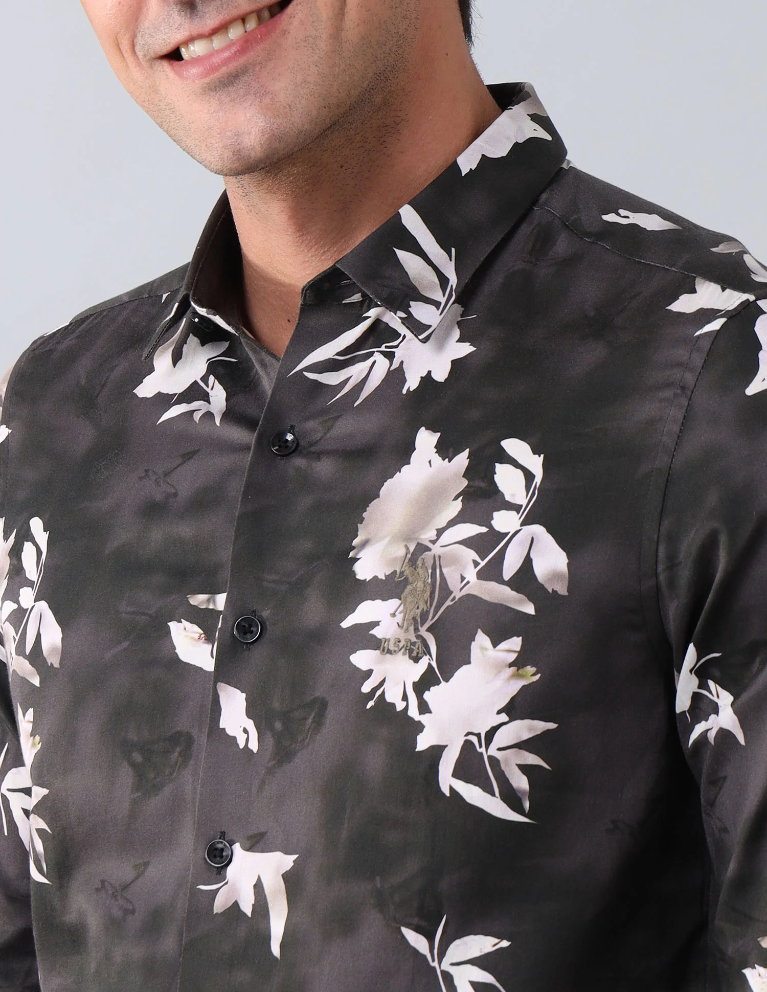 Floral Printed Regular Shirt - Image 7