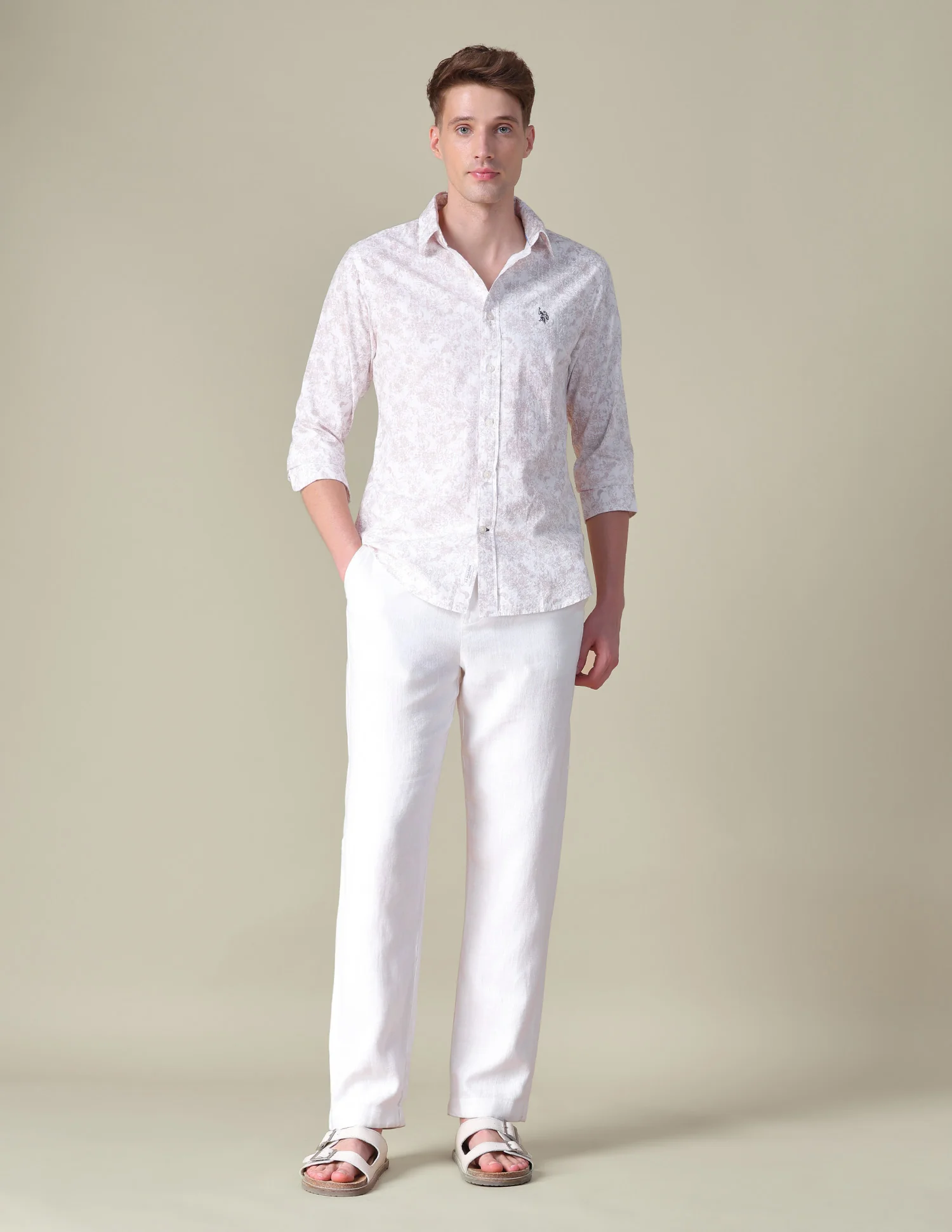 Floral Printed Tailored Fit Shirt - Image 3