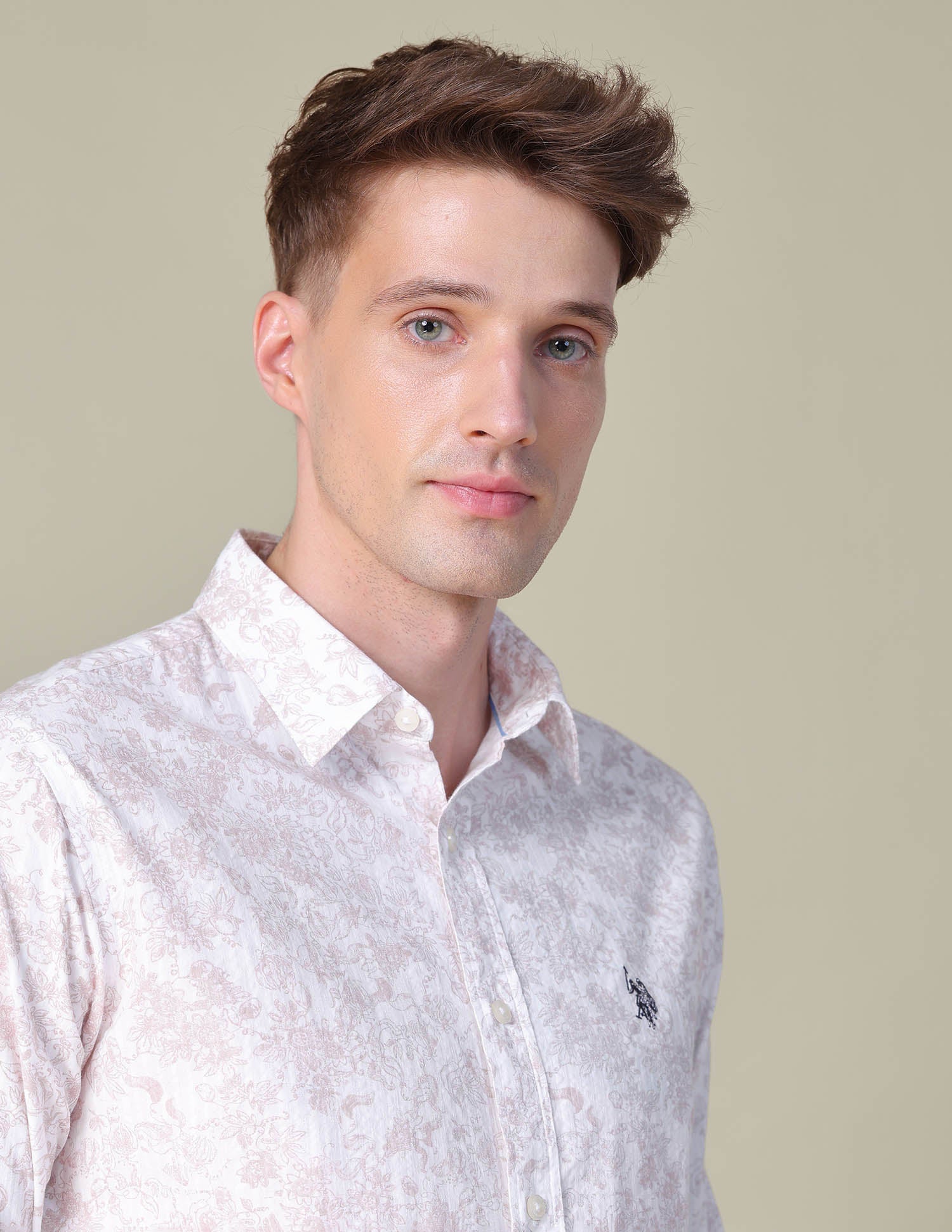 Floral Printed Tailored Fit Shirt - Image 7