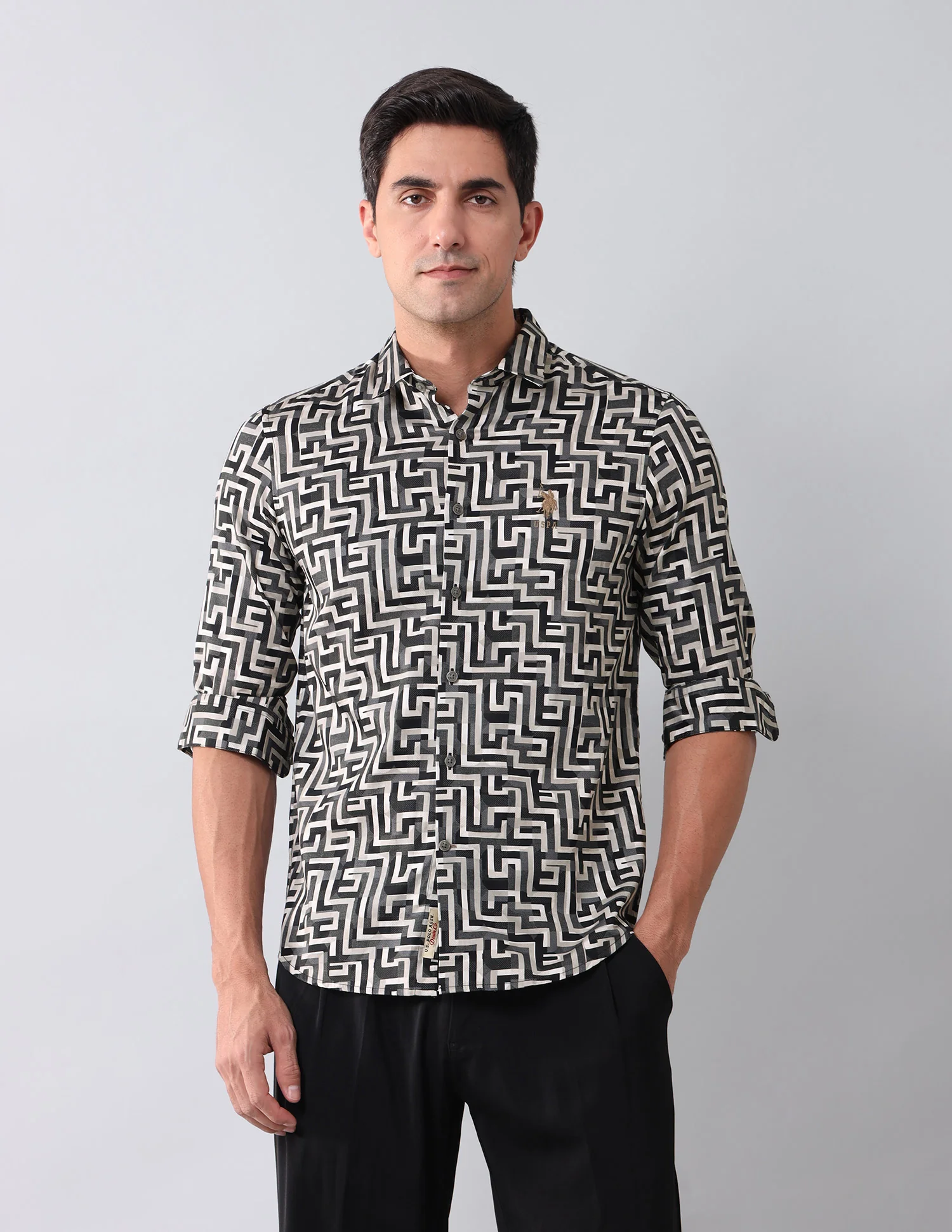 Geometric Printed Regular Shirt - Image 6