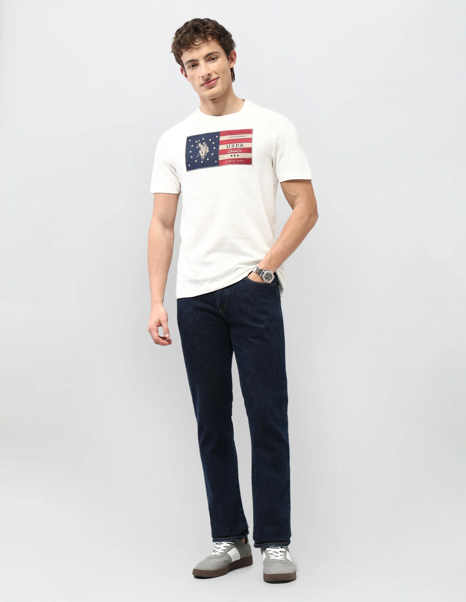 Graphic Brand Appliqued Motel On The Coast T-Shirt - Image 3