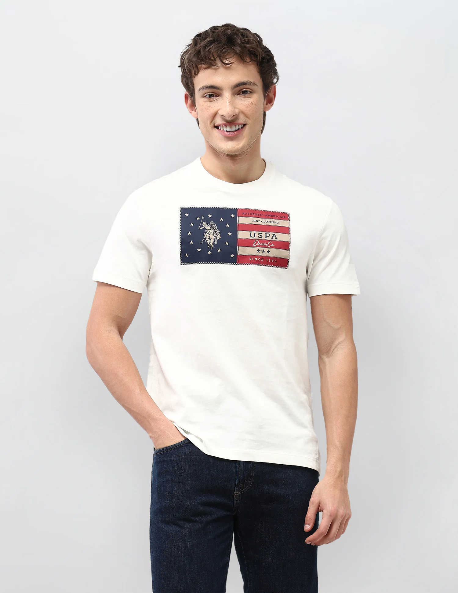 Graphic Brand Appliqued Motel On The Coast T-Shirt - Image 6