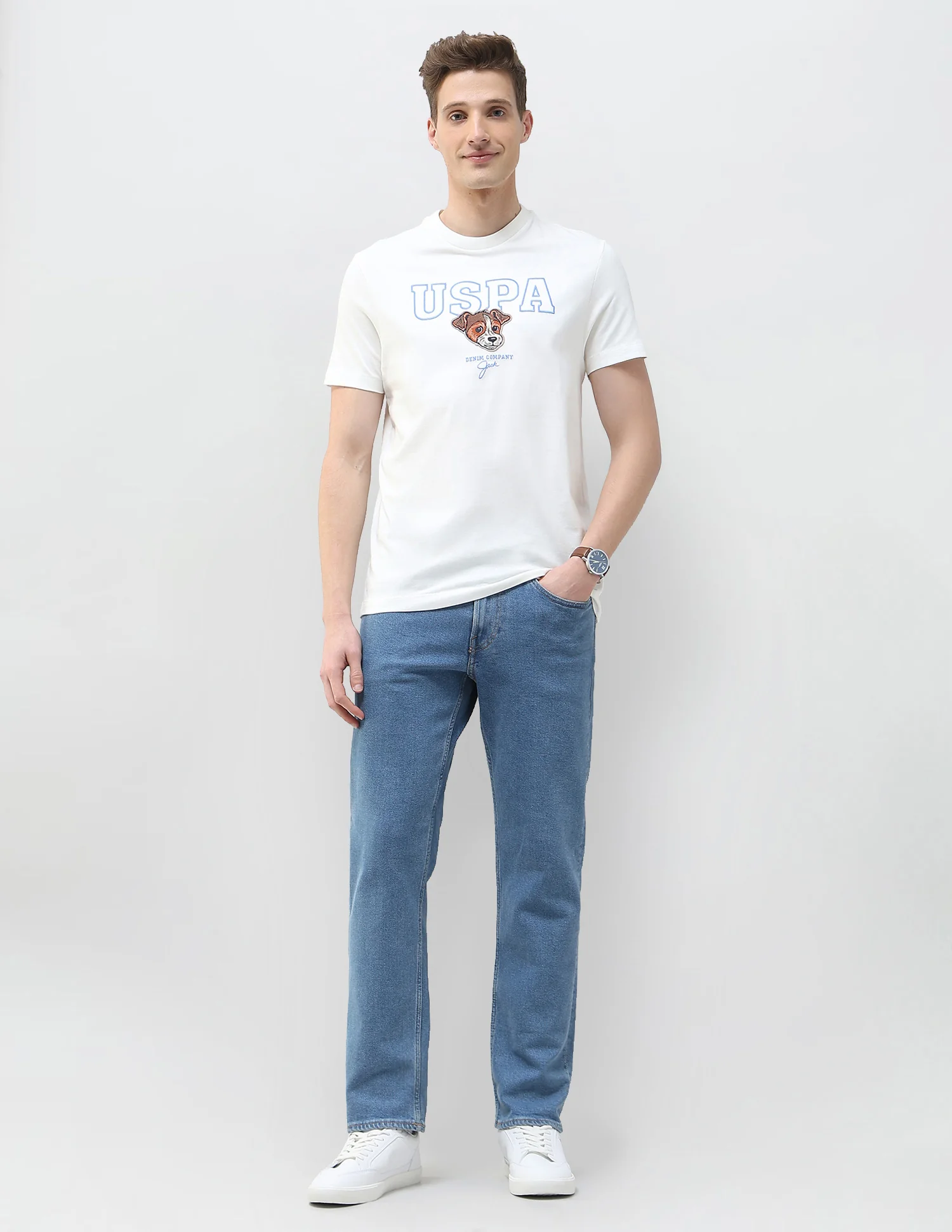 Graphic Brand Embroidered Motel On The Coast T-Shirt - Image 3