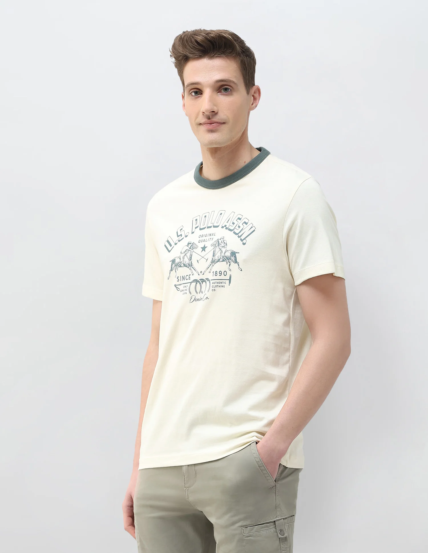 Graphic Brand Printed Motel On The Coast T-Shirt - Image 4