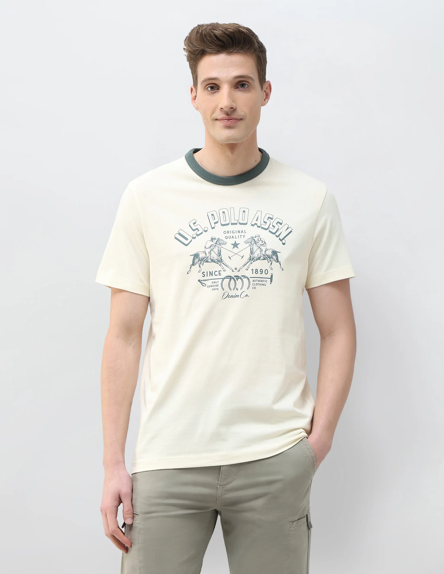 Graphic Brand Printed Motel On The Coast T-Shirt - Image 6