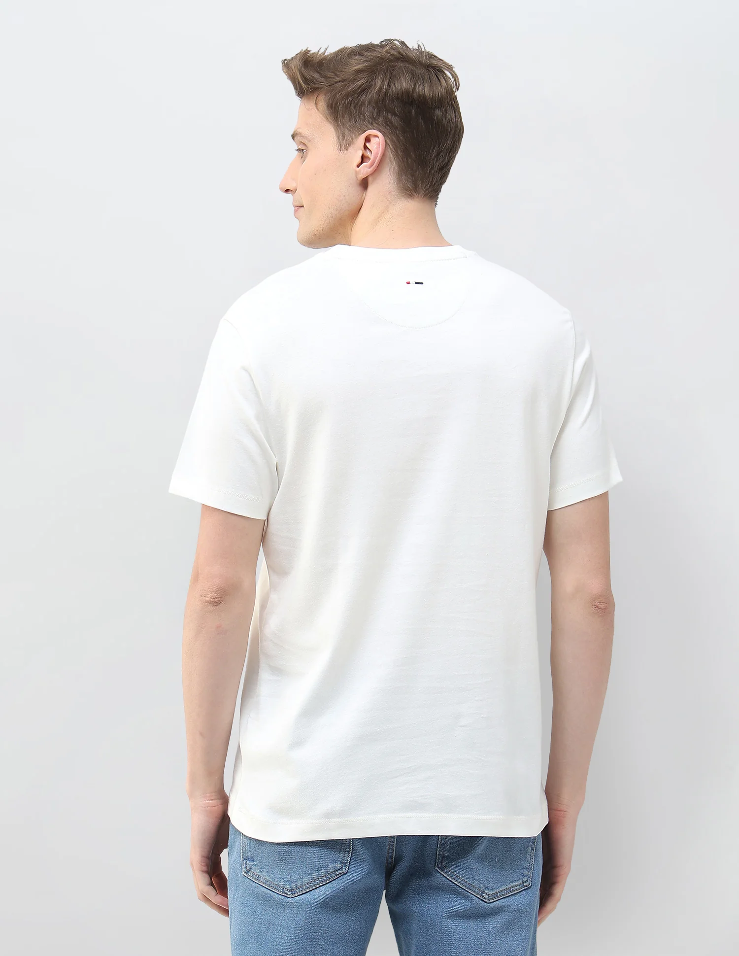 Graphic Brand Printed Motel On The Coast T-Shirt - Image 5