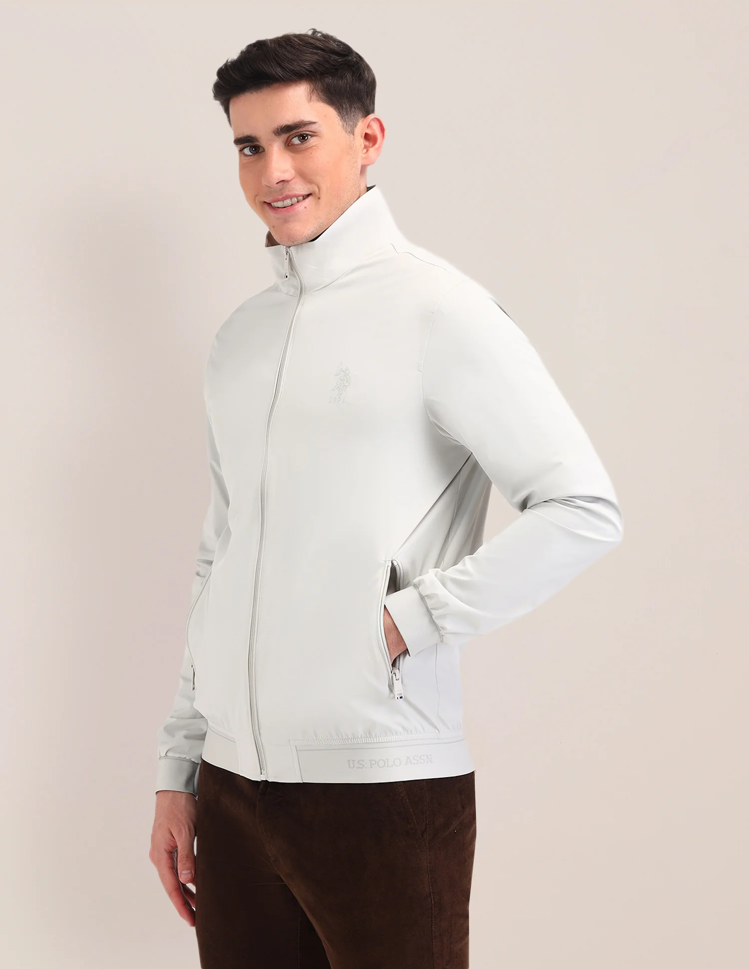 Graphic Printed Regular Fit Jacket - Image 4
