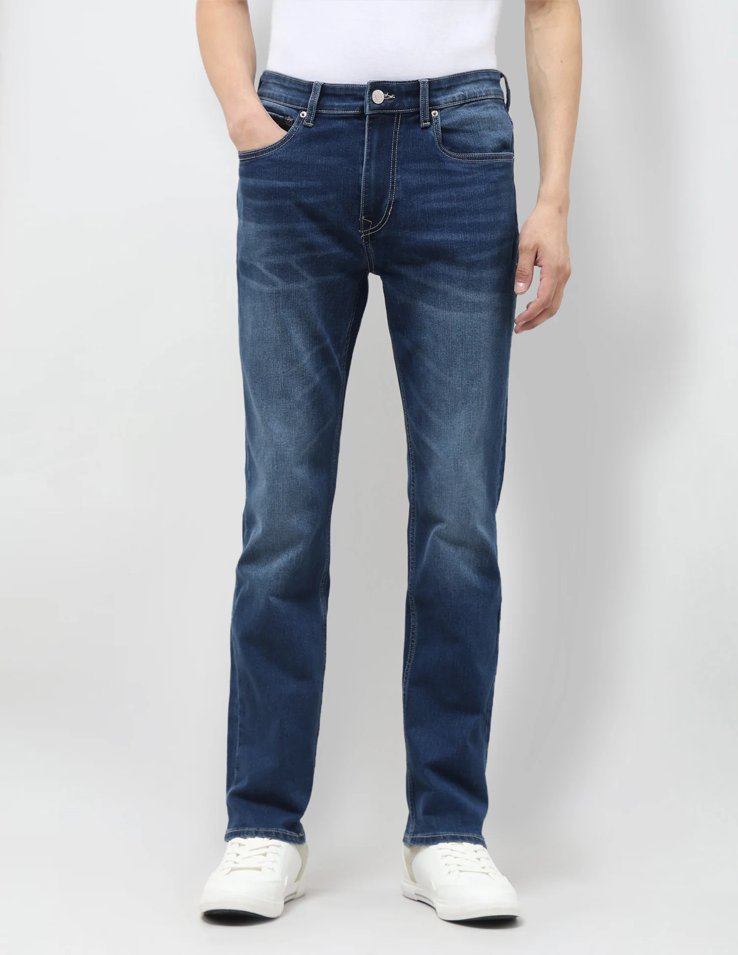 Harold Slim Straight Fit Blue Jeans - Image 6