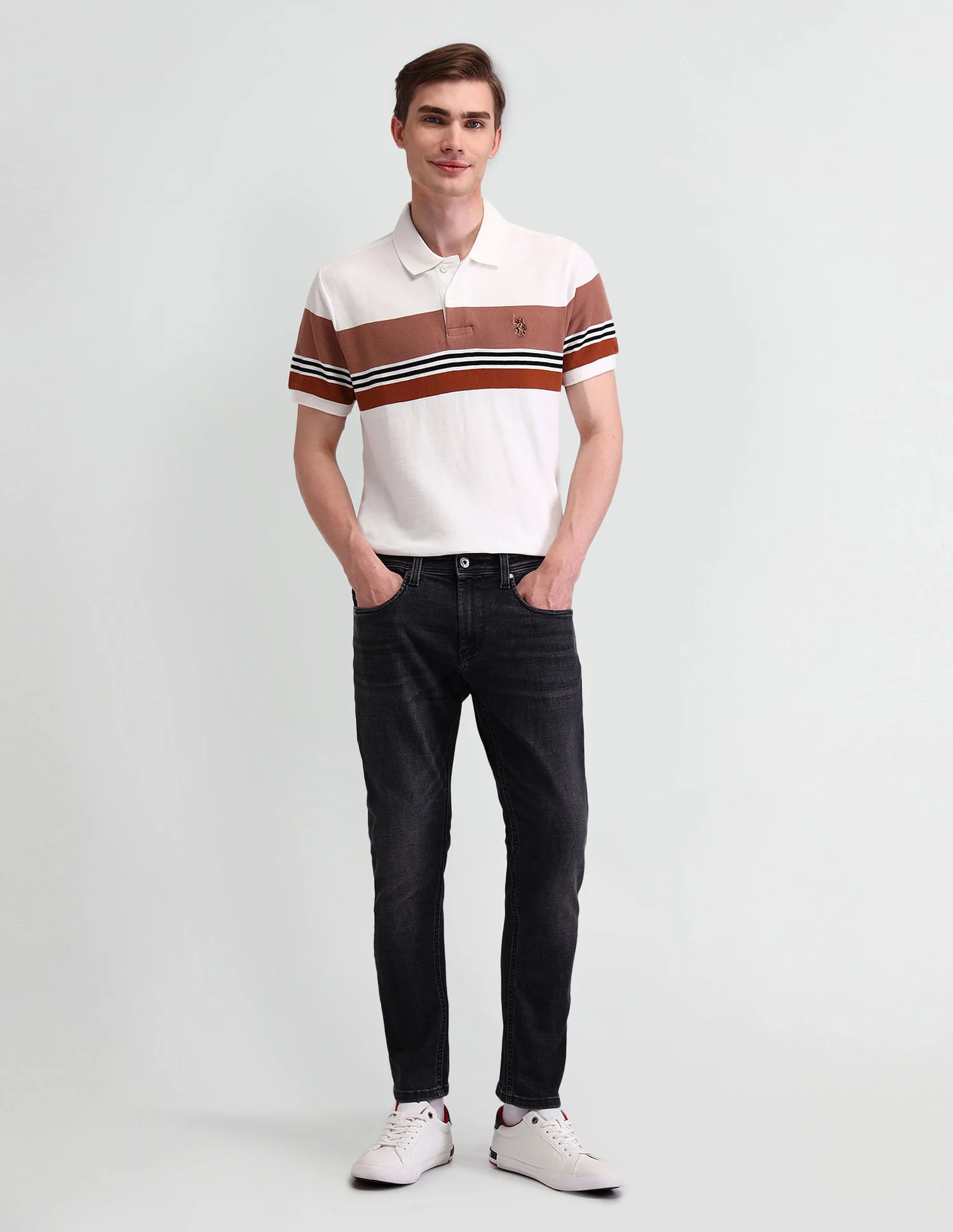 Henry Tapered Black Jeans - Image 3