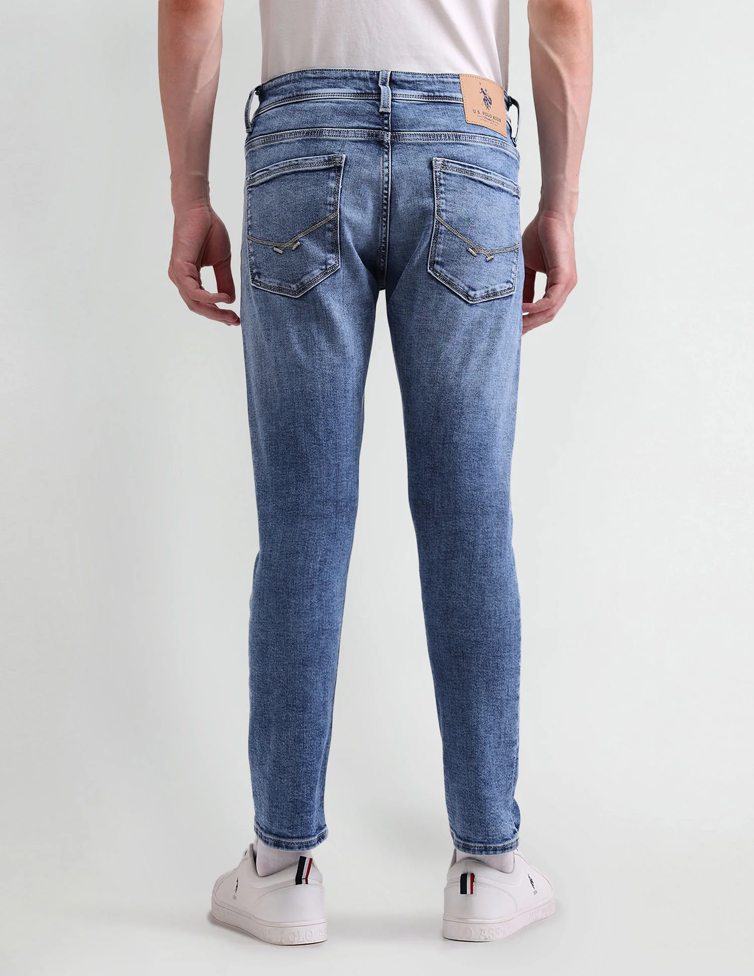 Henry Tapered Blue Jeans - Image 5