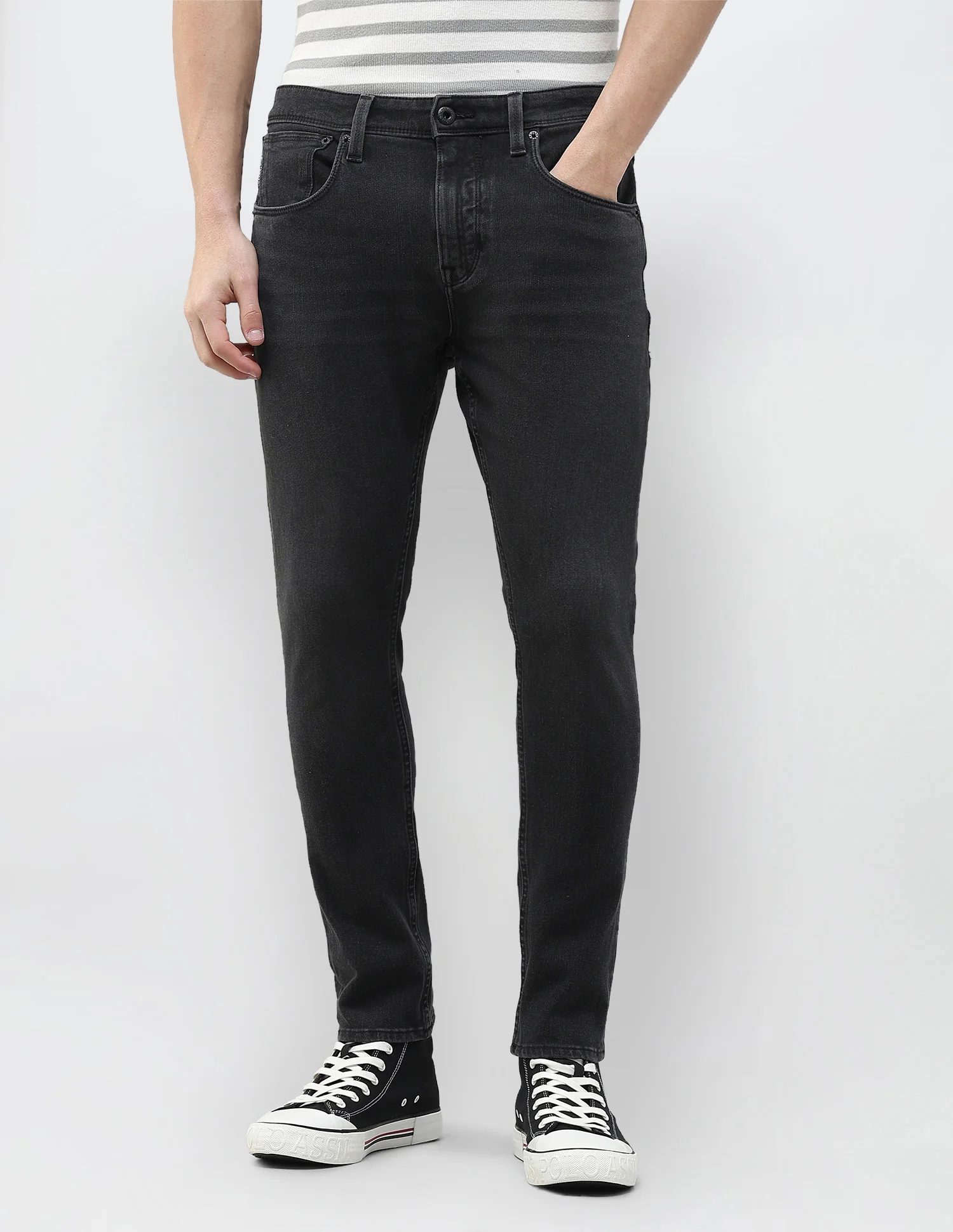 Henry Tapered Fit Black Jeans - Image 6