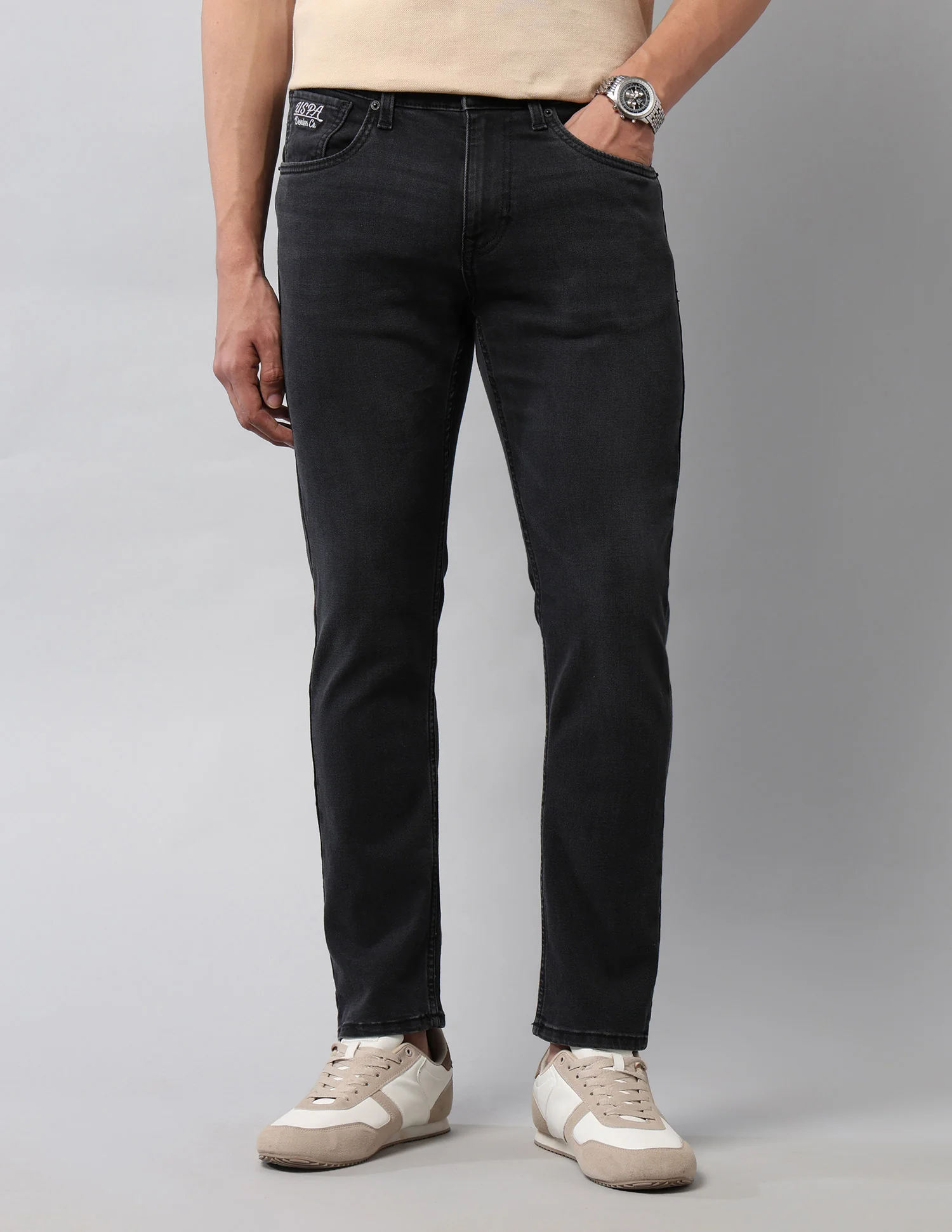 Henry Tapered Fit Black Jeans