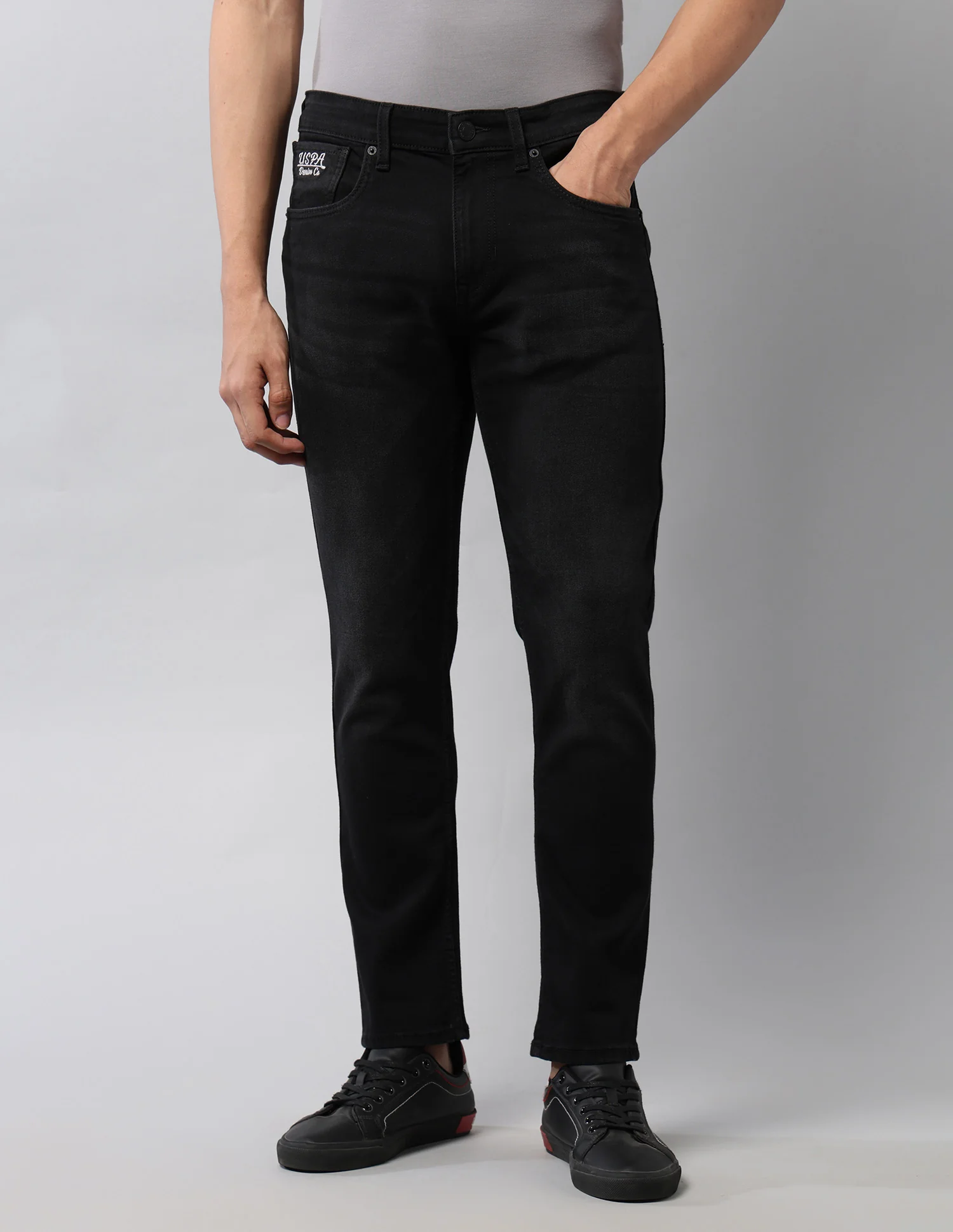 Henry Tapered Fit Black Jeans - Image 6