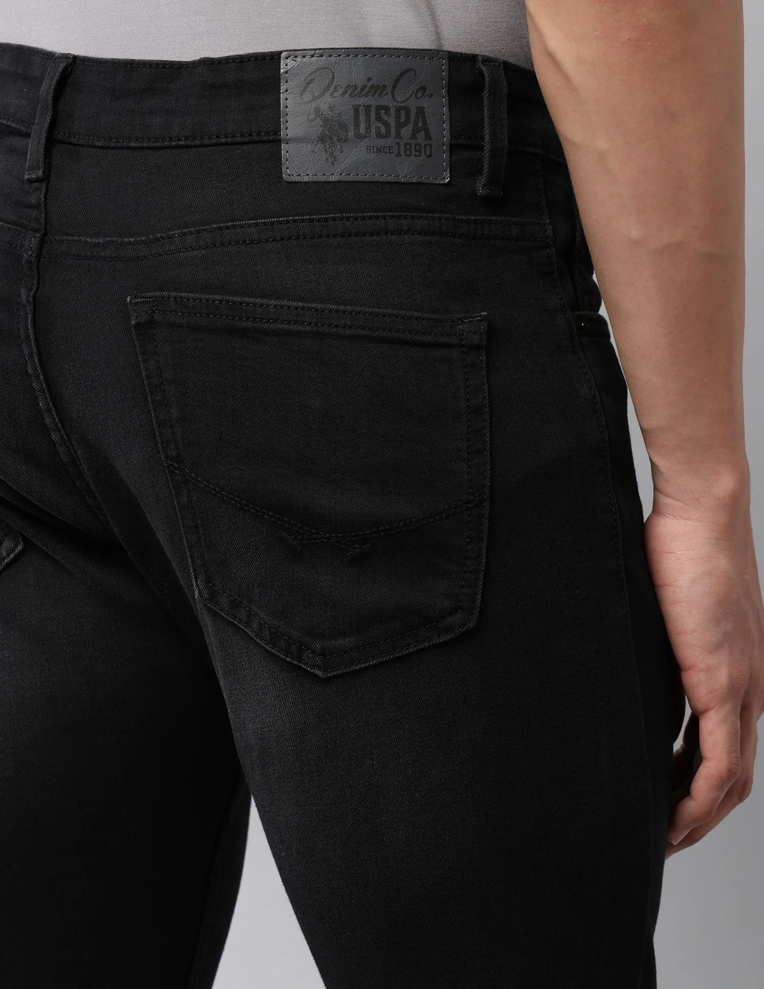 Henry Tapered Fit Black Jeans - Image 8