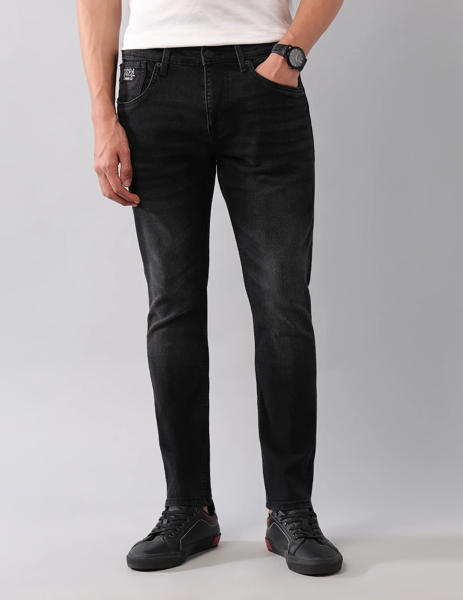 Henry Tapered Fit Black Jeans