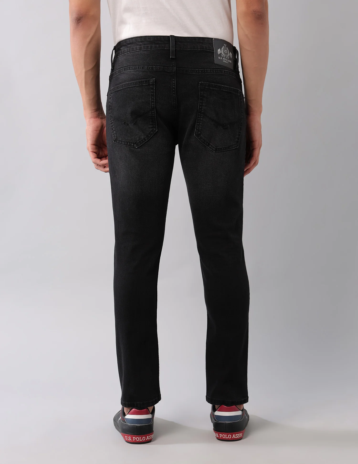 Henry Tapered Fit Black Jeans - Image 5