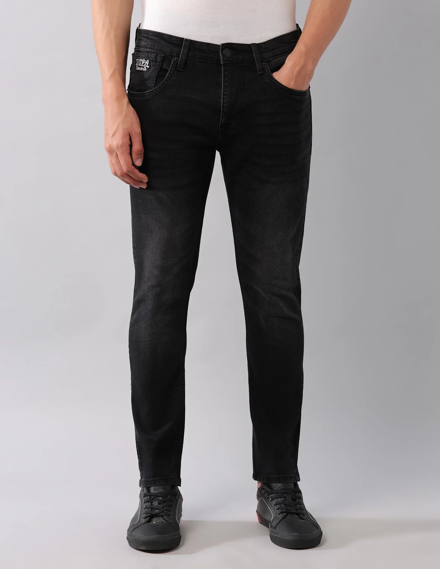 Henry Tapered Fit Black Jeans - Image 6