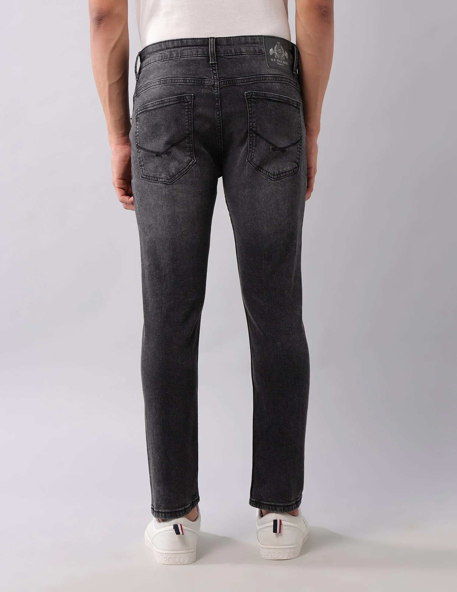 Henry Tapered Fit Black Jeans - Image 5