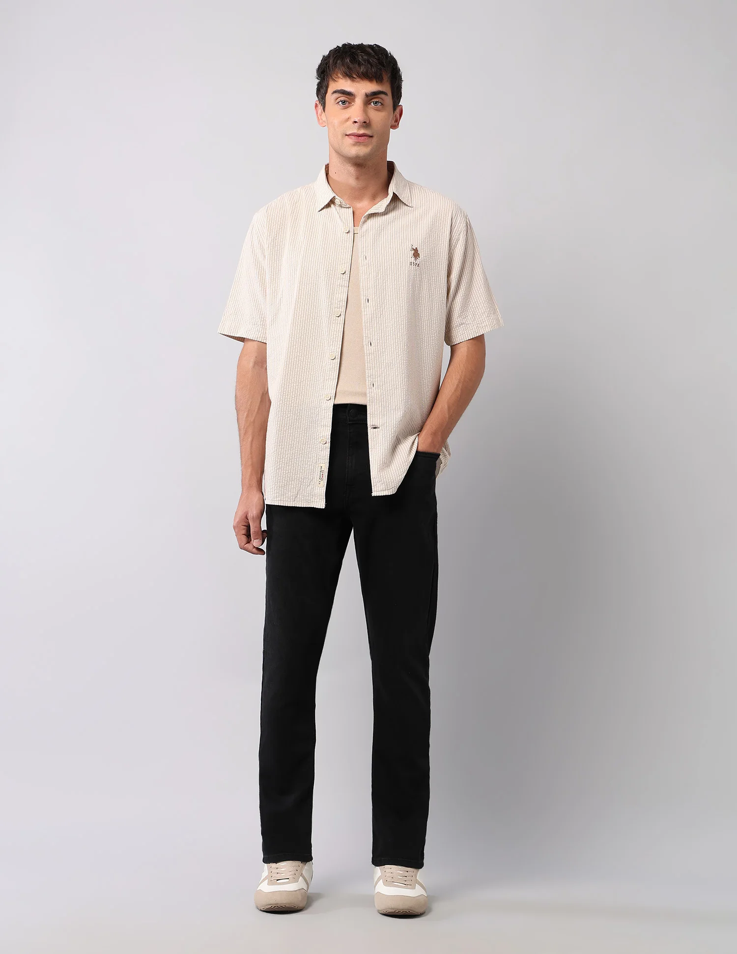 Henry Tapered Fit Black Jeans - Image 3