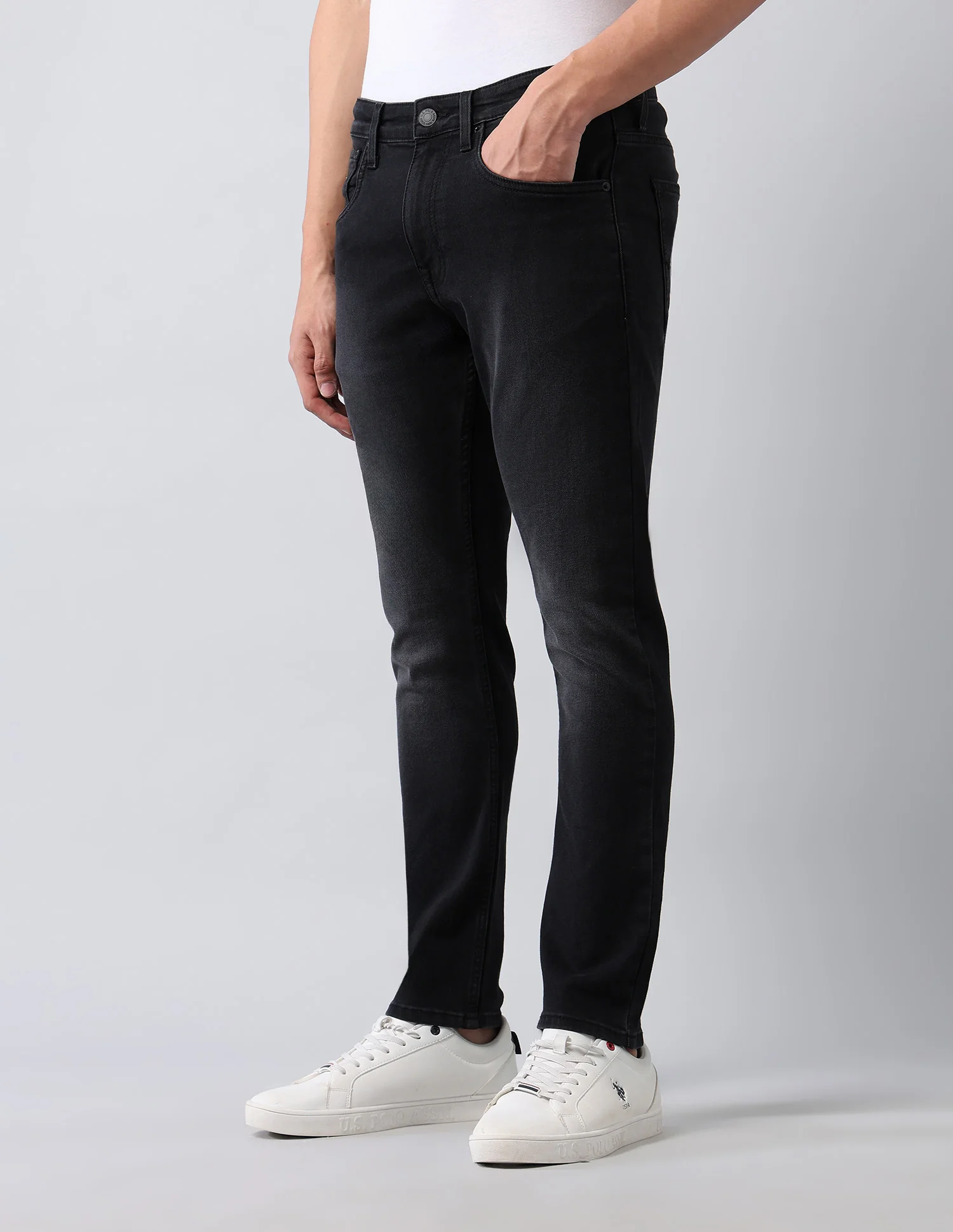 Henry Tapered Fit Black Jeans - Image 4