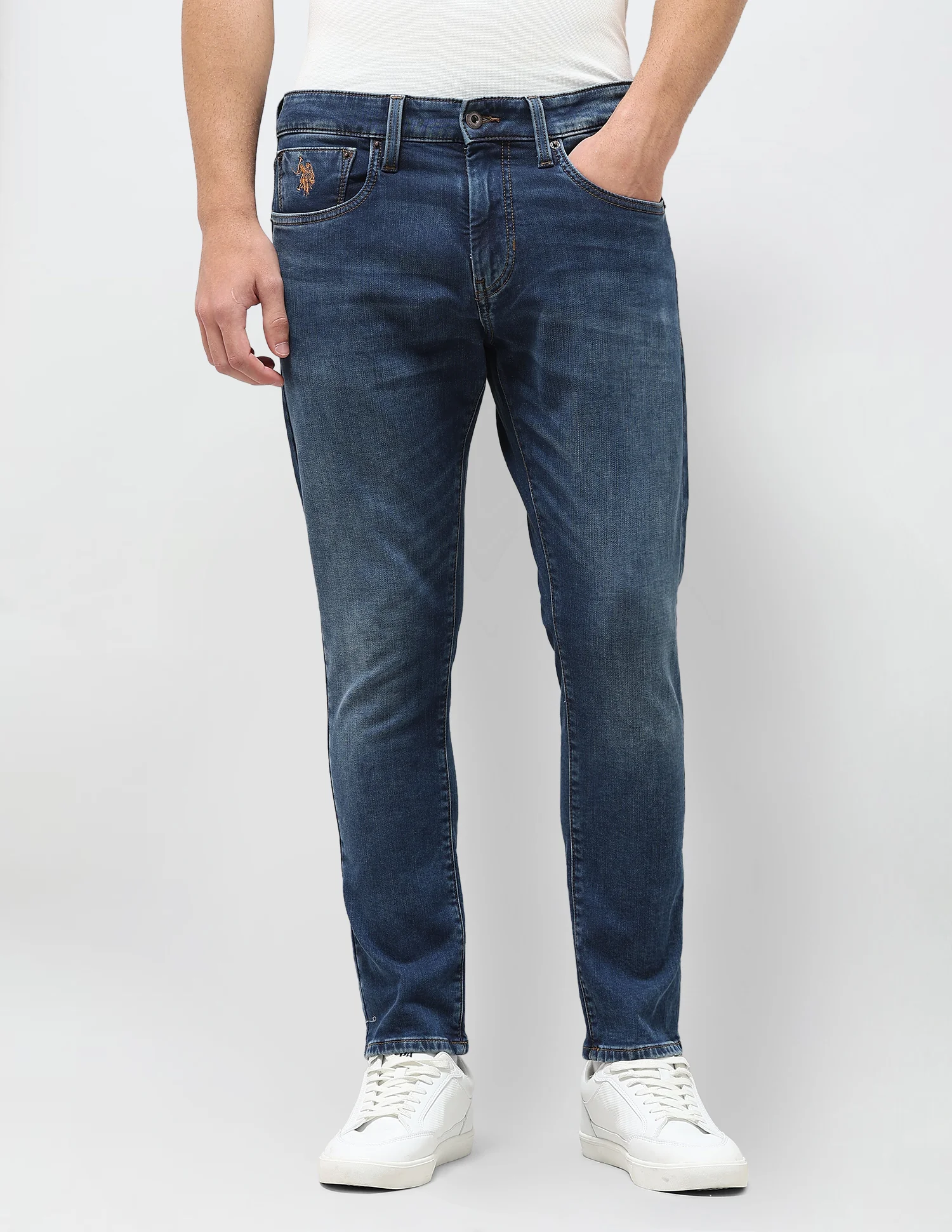 Henry Tapered Fit Blue Jeans - Image 6