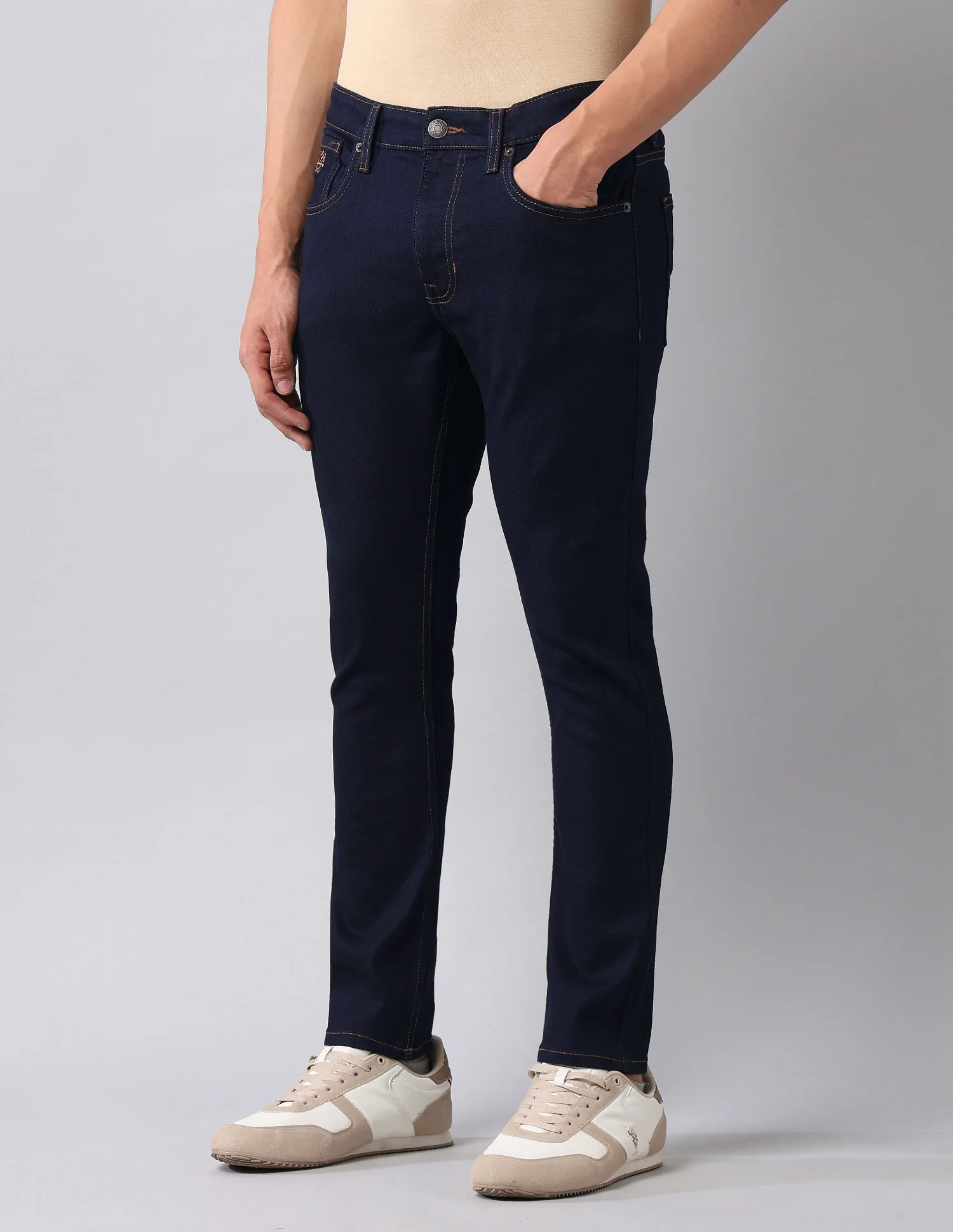 Henry Tapered Fit Blue Jeans - Image 4