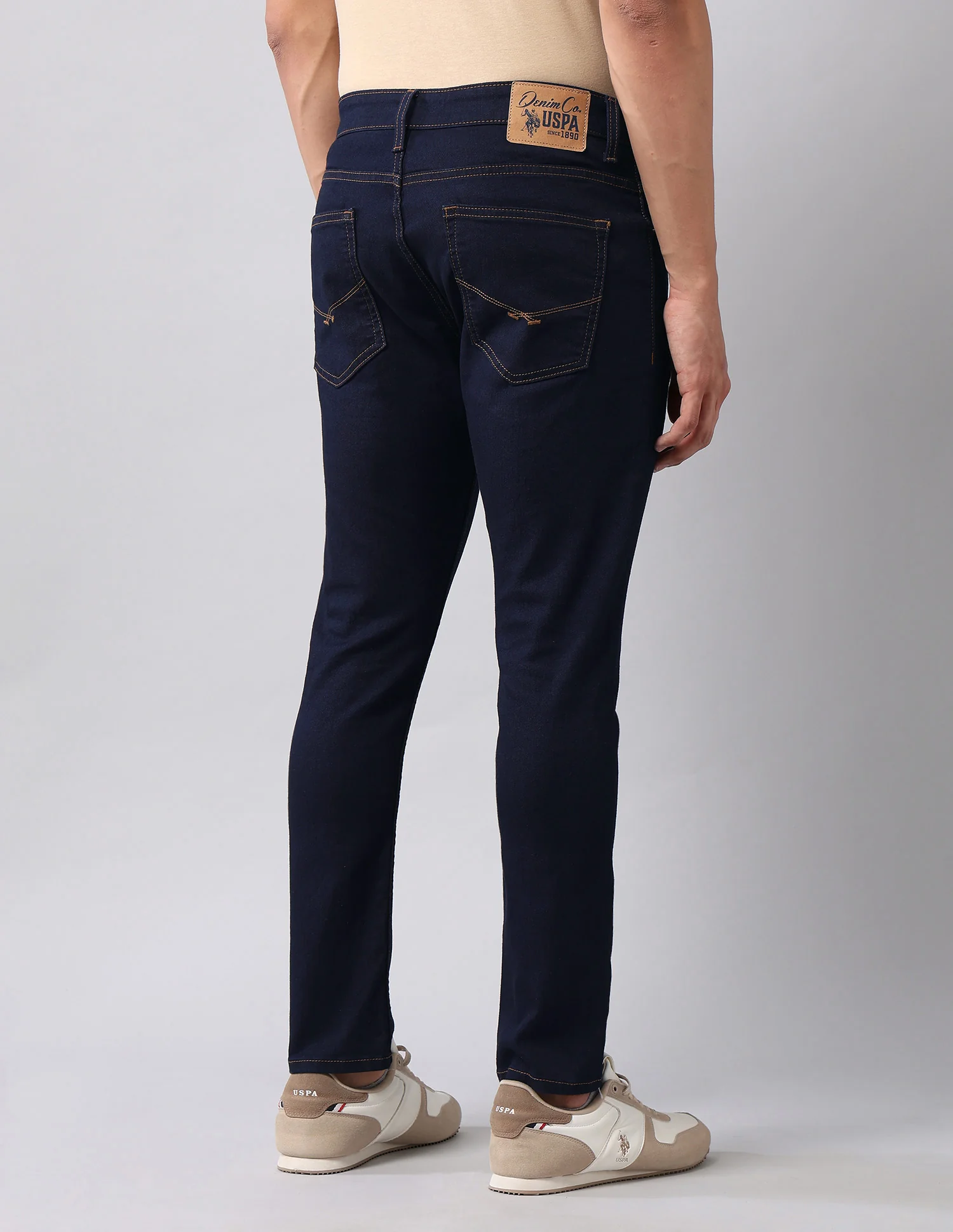 Henry Tapered Fit Blue Jeans - Image 5