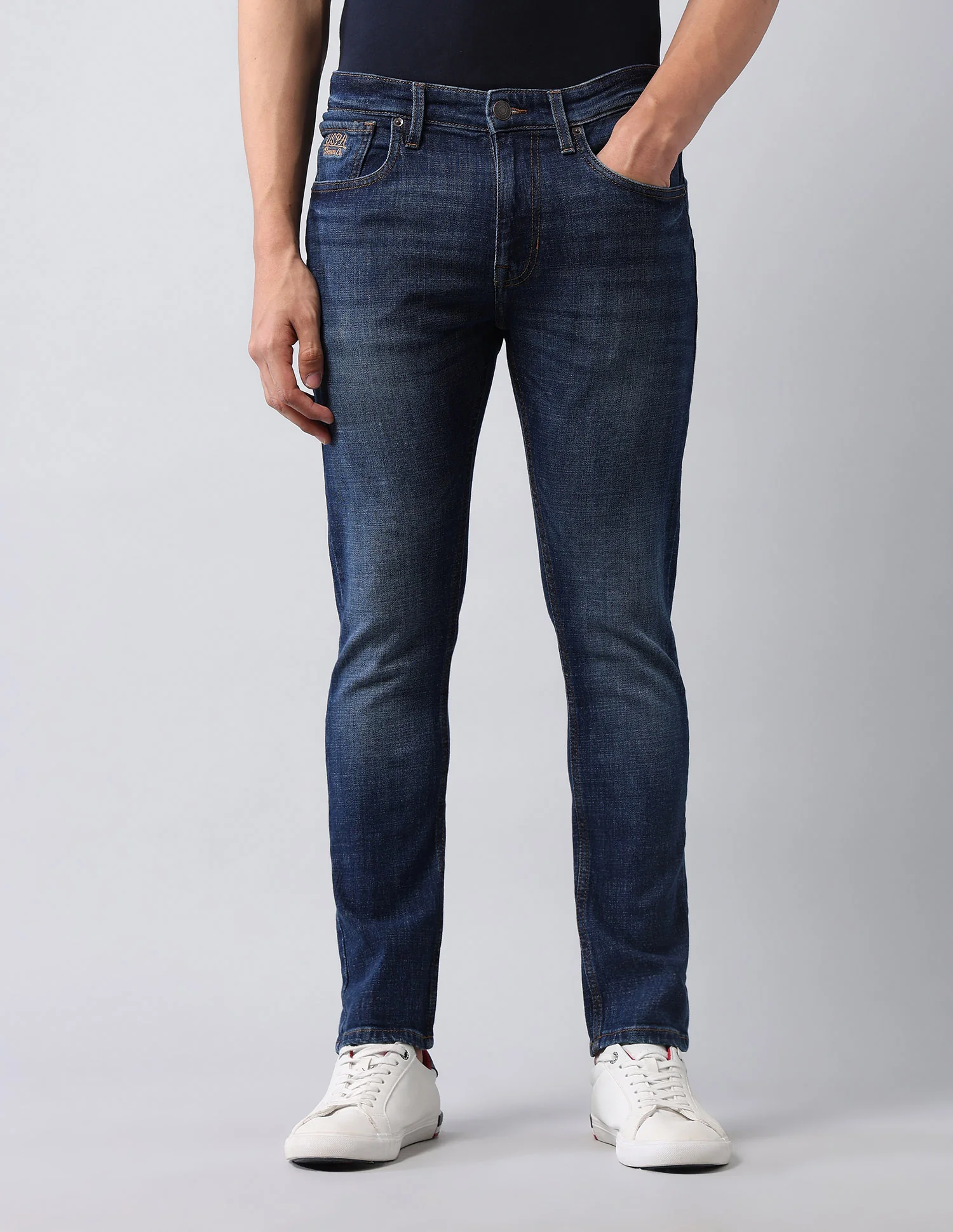 Henry Tapered Fit Blue Jeans - Image 6