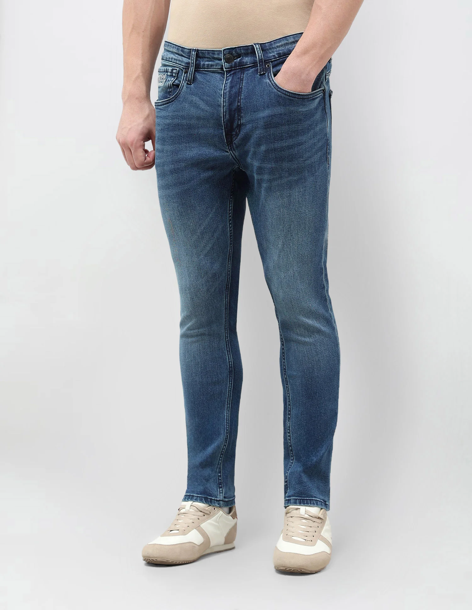 Henry Tapered Fit Blue Jeans - Image 4