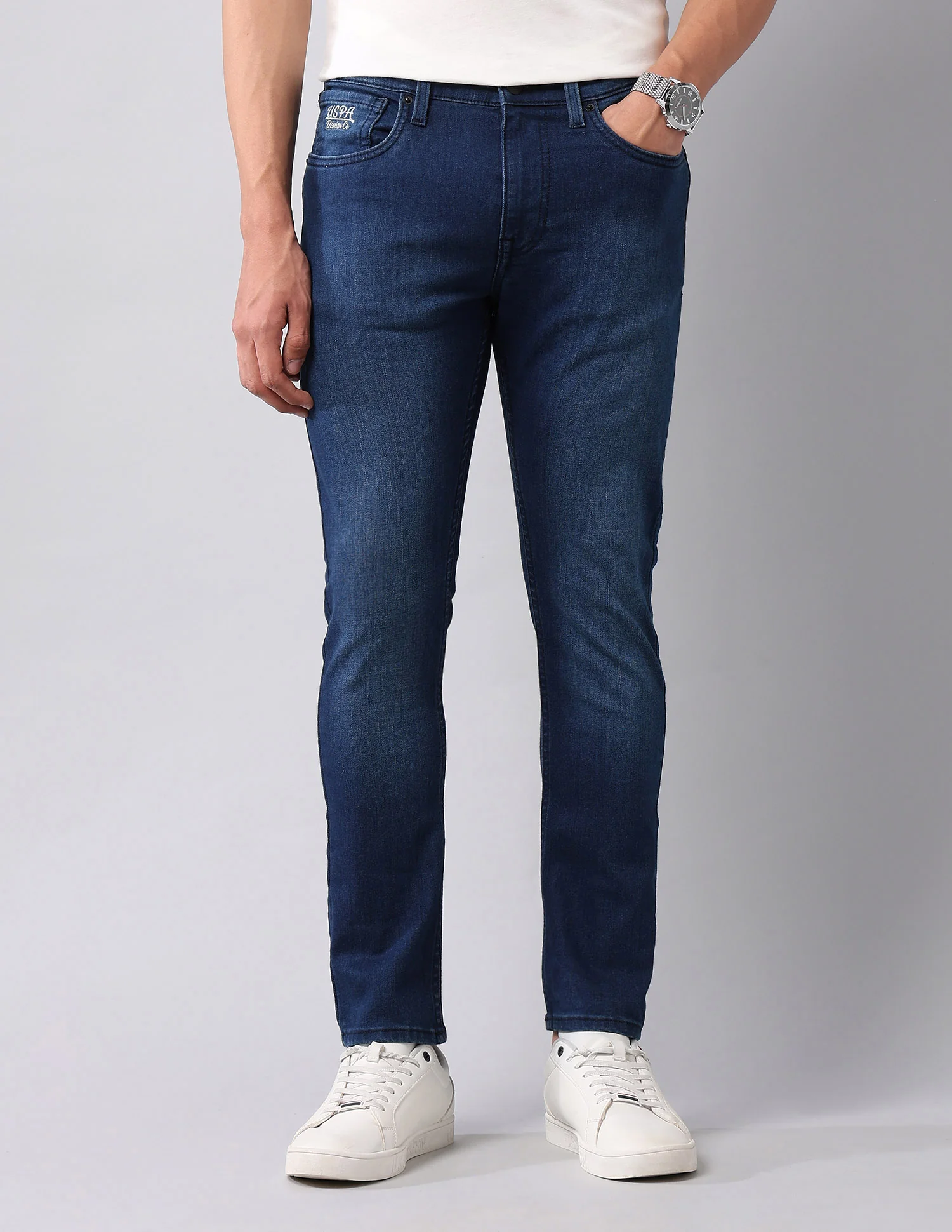 Henry Tapered Fit Blue Jeans