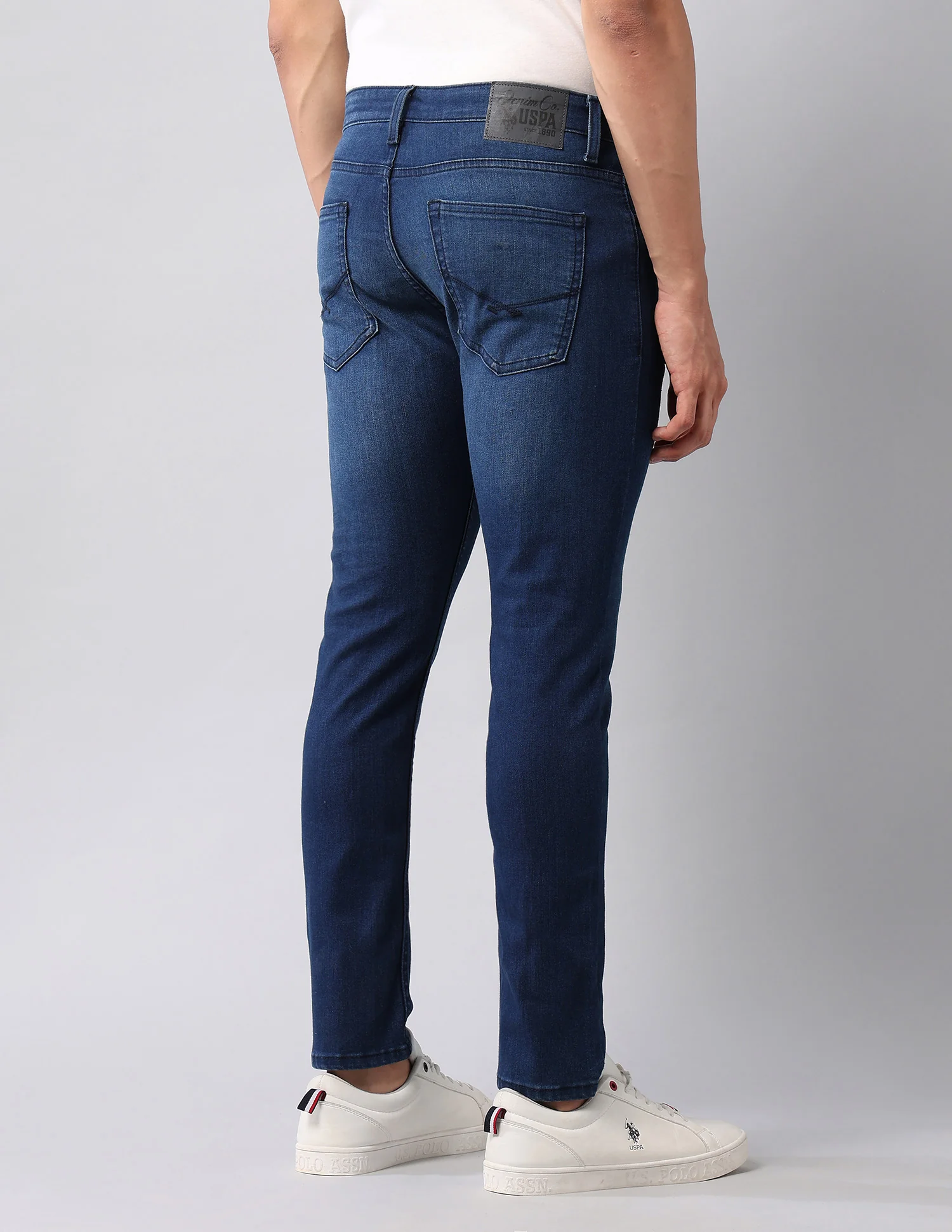 Henry Tapered Fit Blue Jeans - Image 5