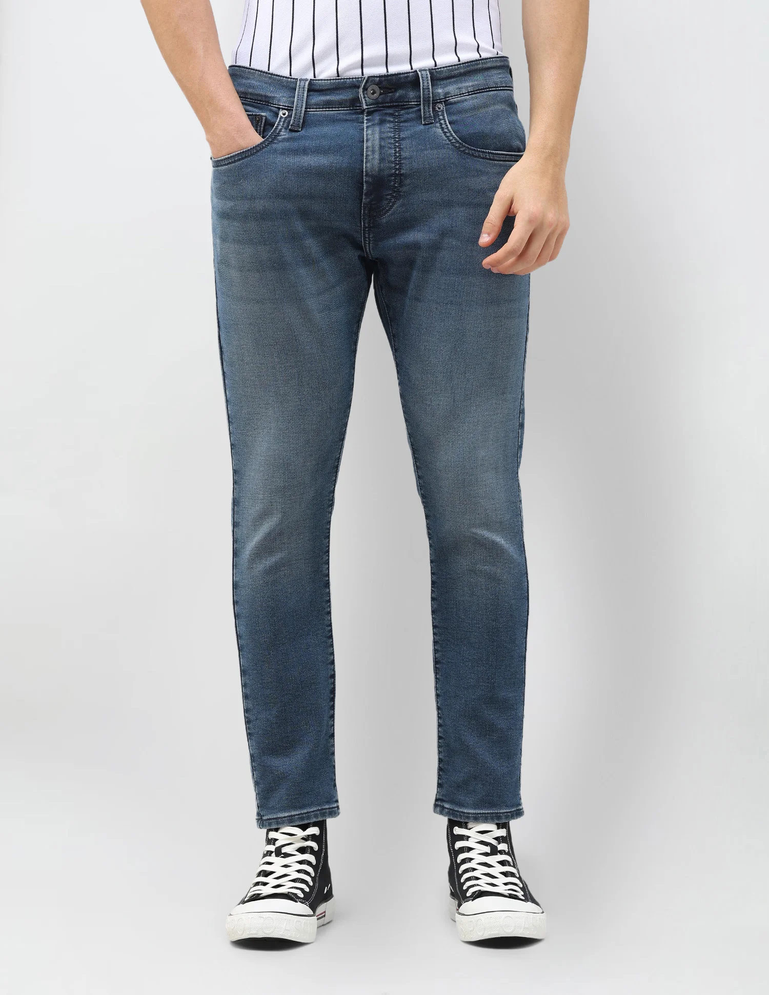 Henry Tapered Fit Blue Jeans - Image 6