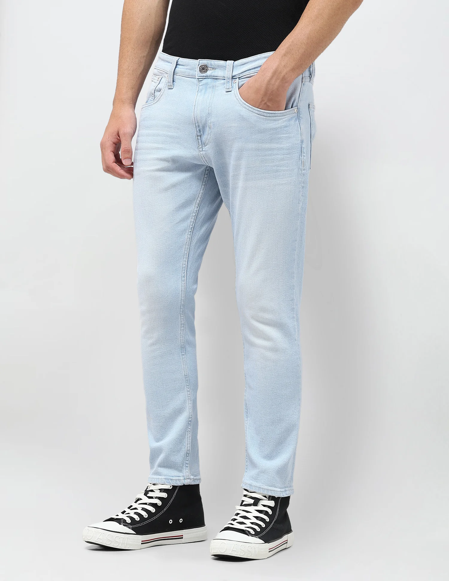 Henry Tapered Fit Blue Jeans - Image 4