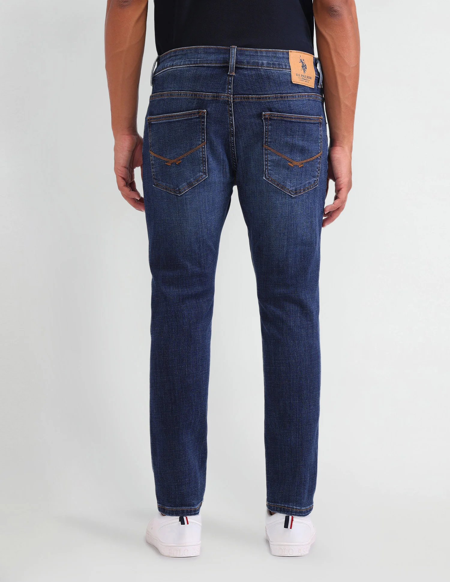 Henry Tapered Fit Blue Jeans - Image 5