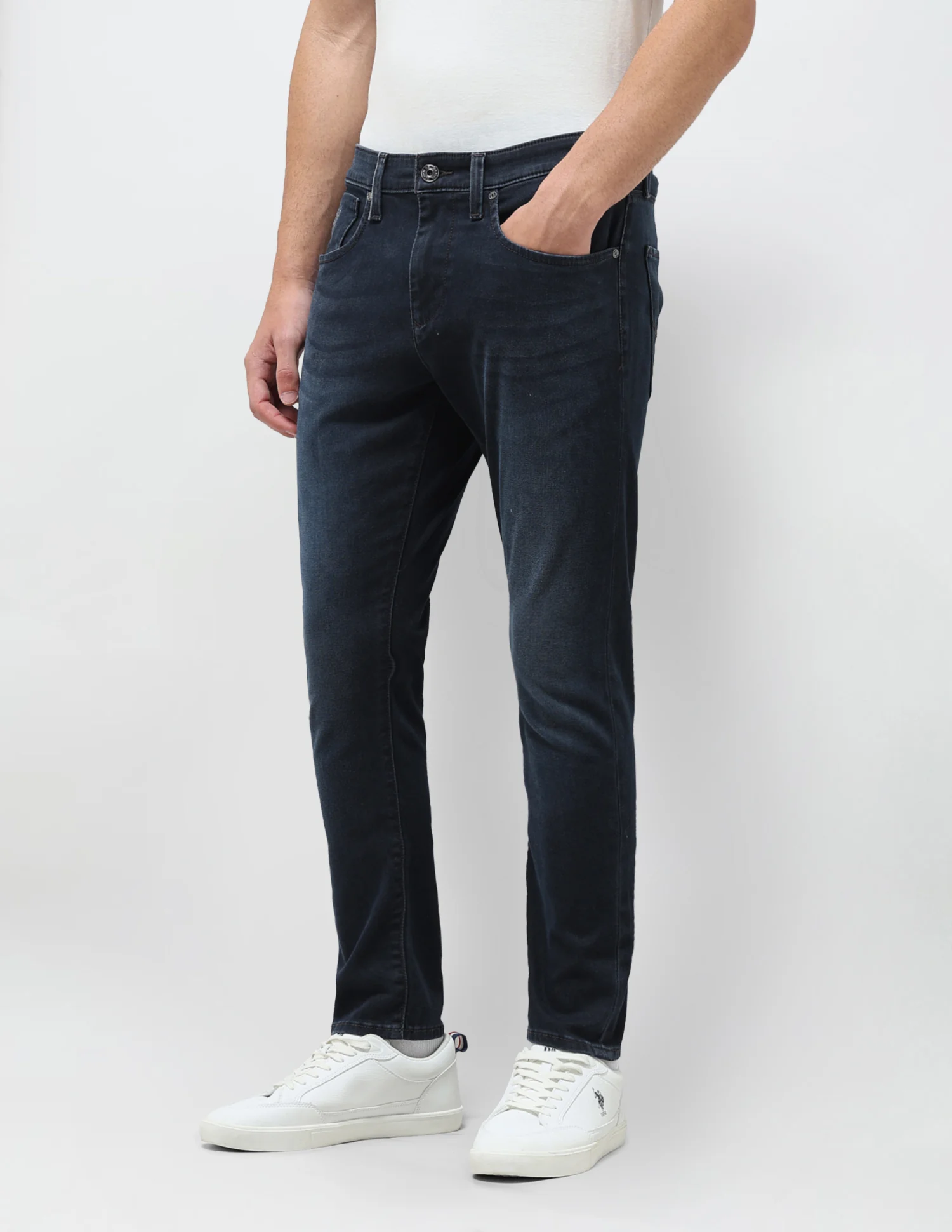 Henry Tapered Fit Blue Jeans - Image 4