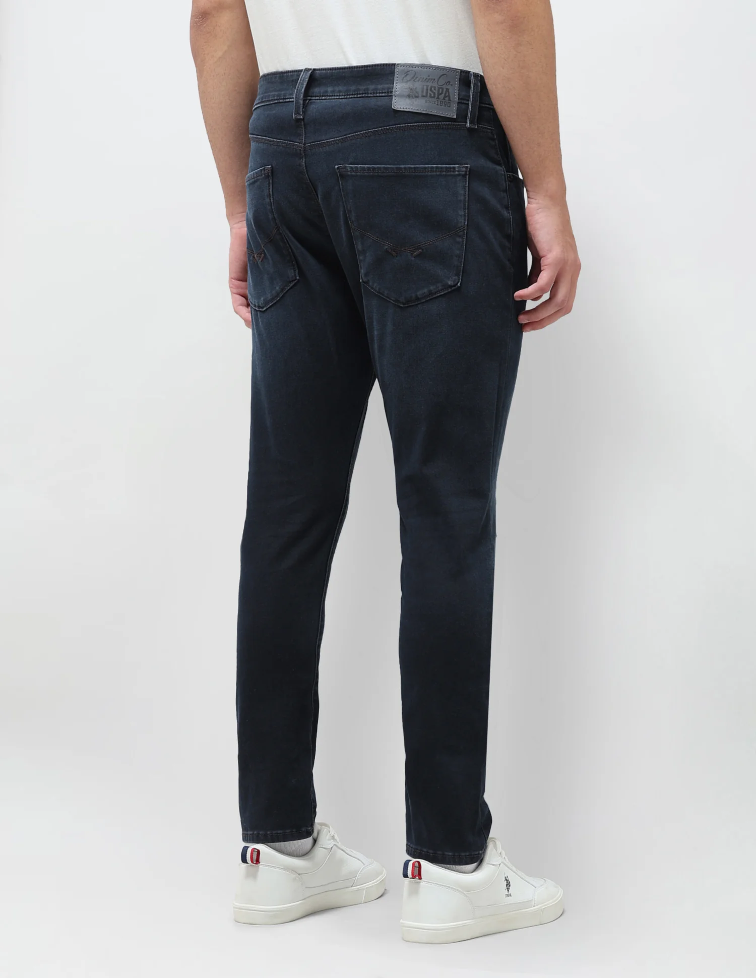Henry Tapered Fit Blue Jeans - Image 5