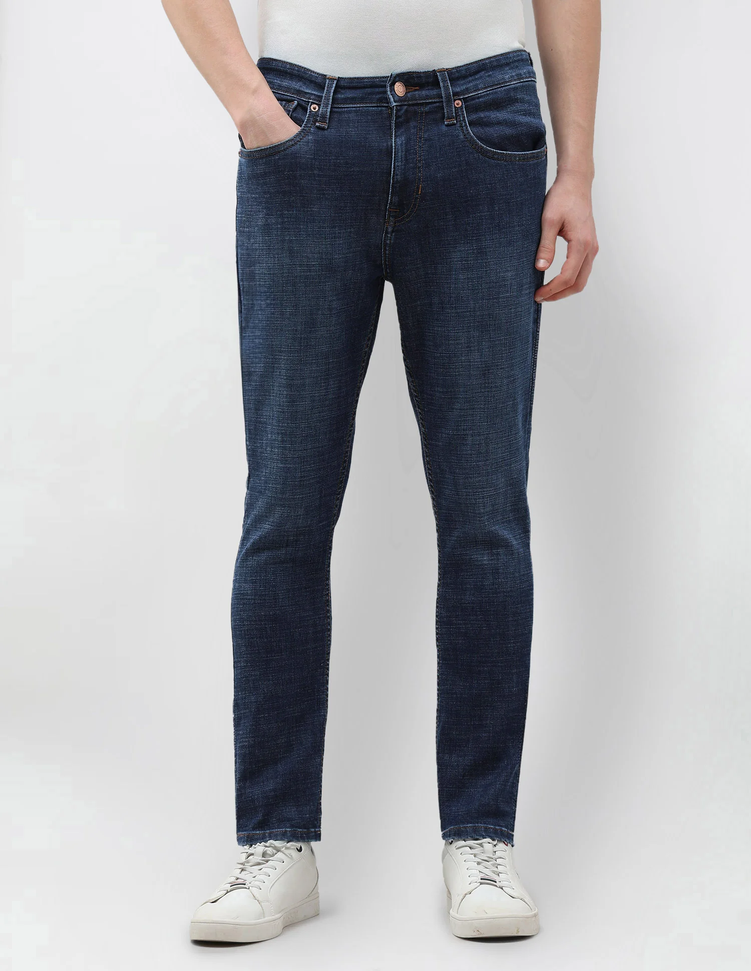 Henry Tapered Fit Blue Jeans - Image 6