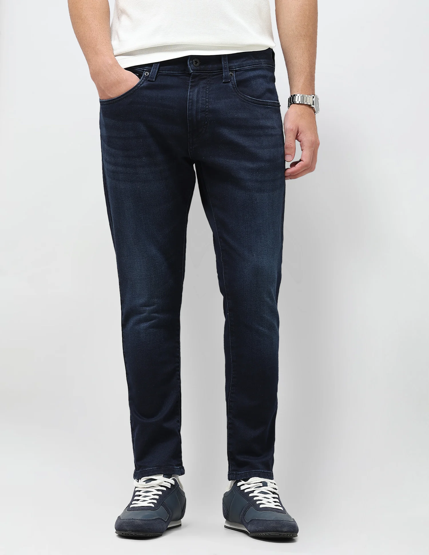 Henry Tapered Fit Blue Jeans