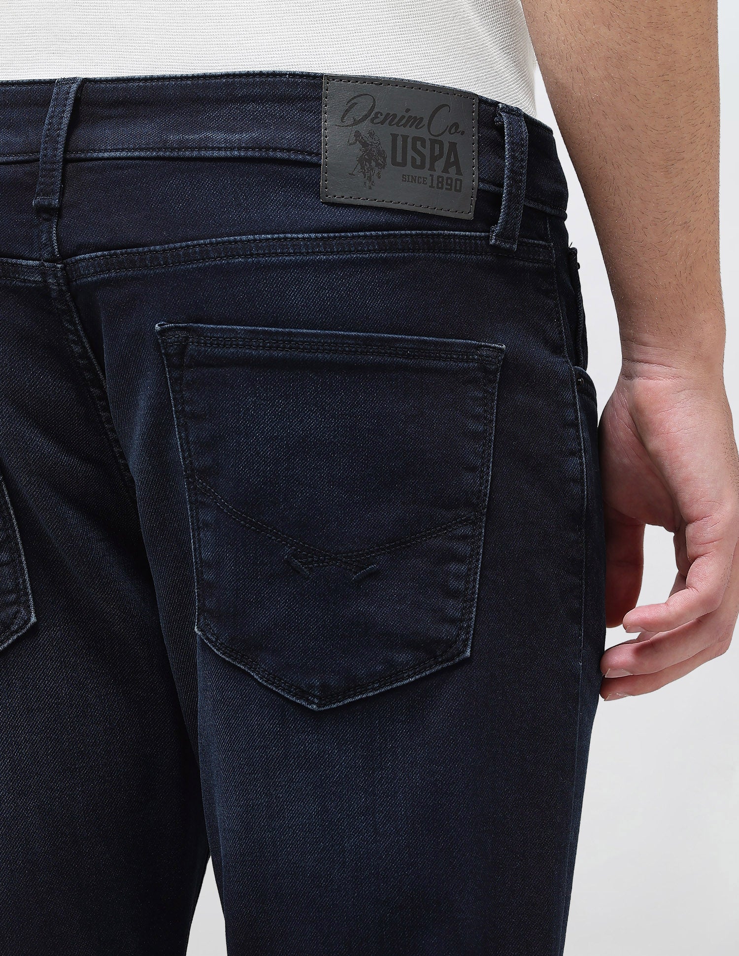 Henry Tapered Fit Blue Jeans - Image 8