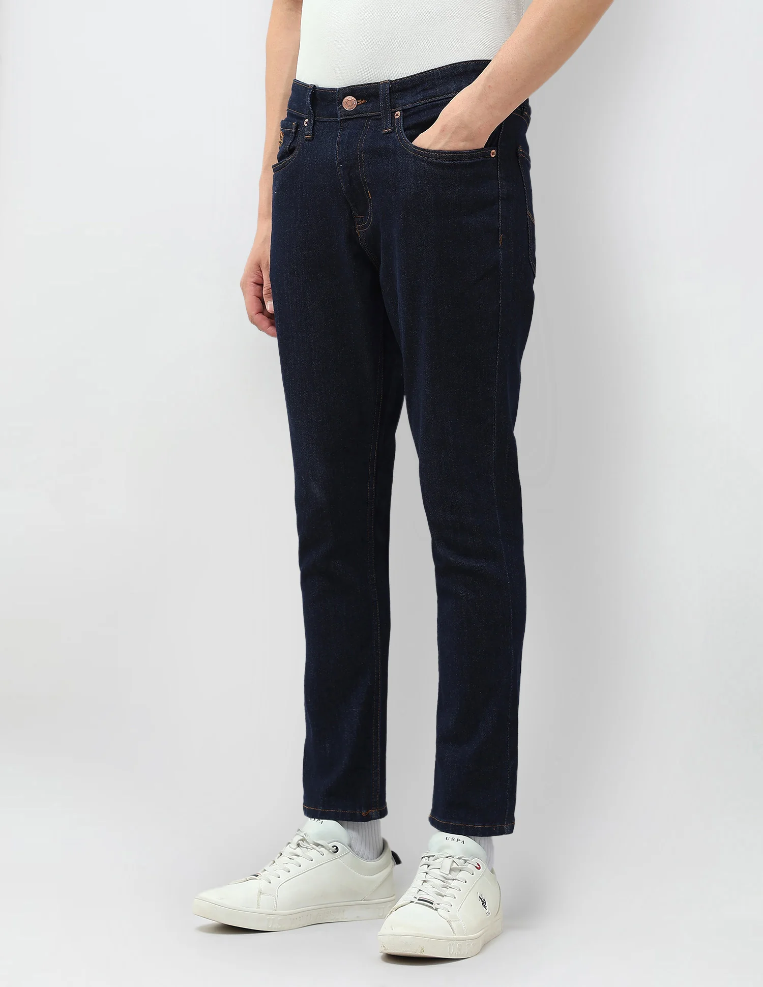 Henry Tapered Fit Blue Jeans - Image 4