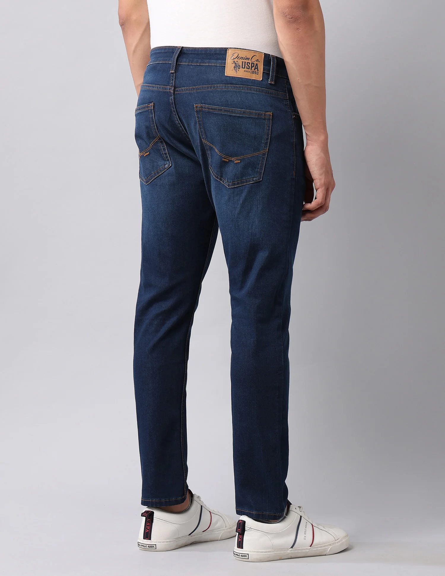 Henry Tapered Fit Blue Jeans - Image 5