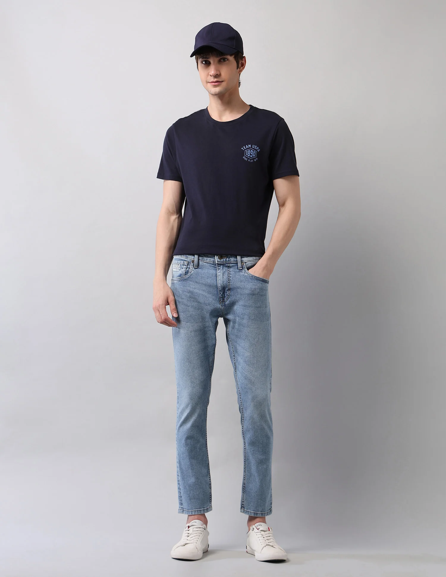 Henry Tapered Fit Blue Jeans - Image 3