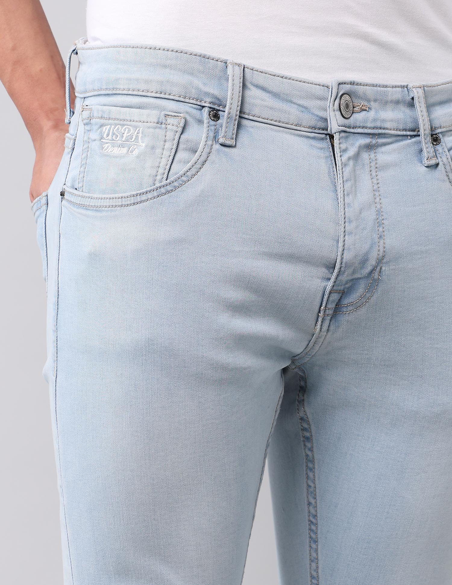 Henry Tapered Fit Blue Jeans - Image 7