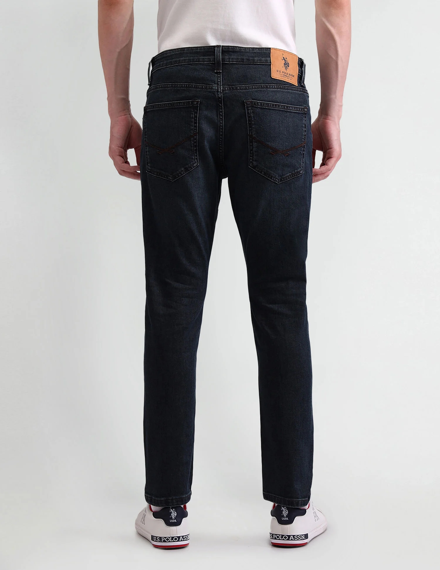 Henry Tapered Fit Blue Jeans - Image 5